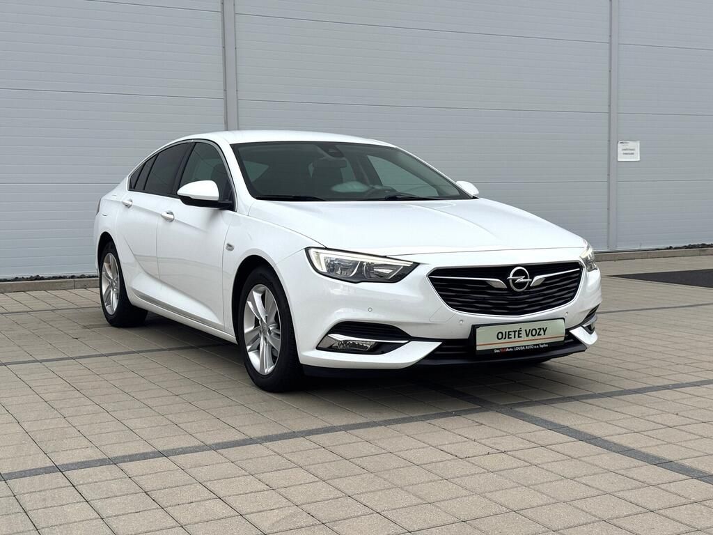 Opel Insignia, 1.6 CDTi 100 kW - fotka 3
