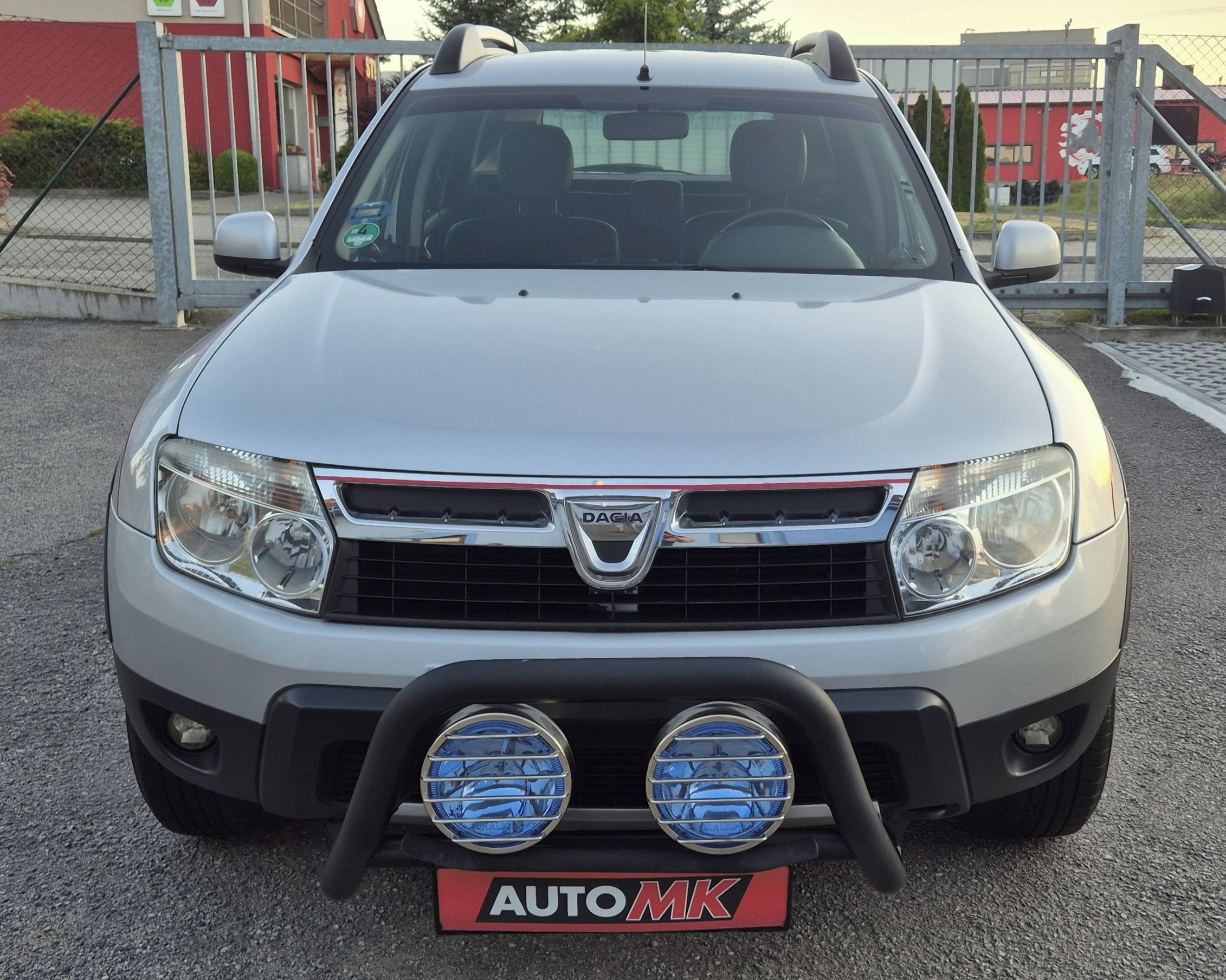 Dacia Duster, 1.6 16V 77KW 2maj serv kniha - fotka 2