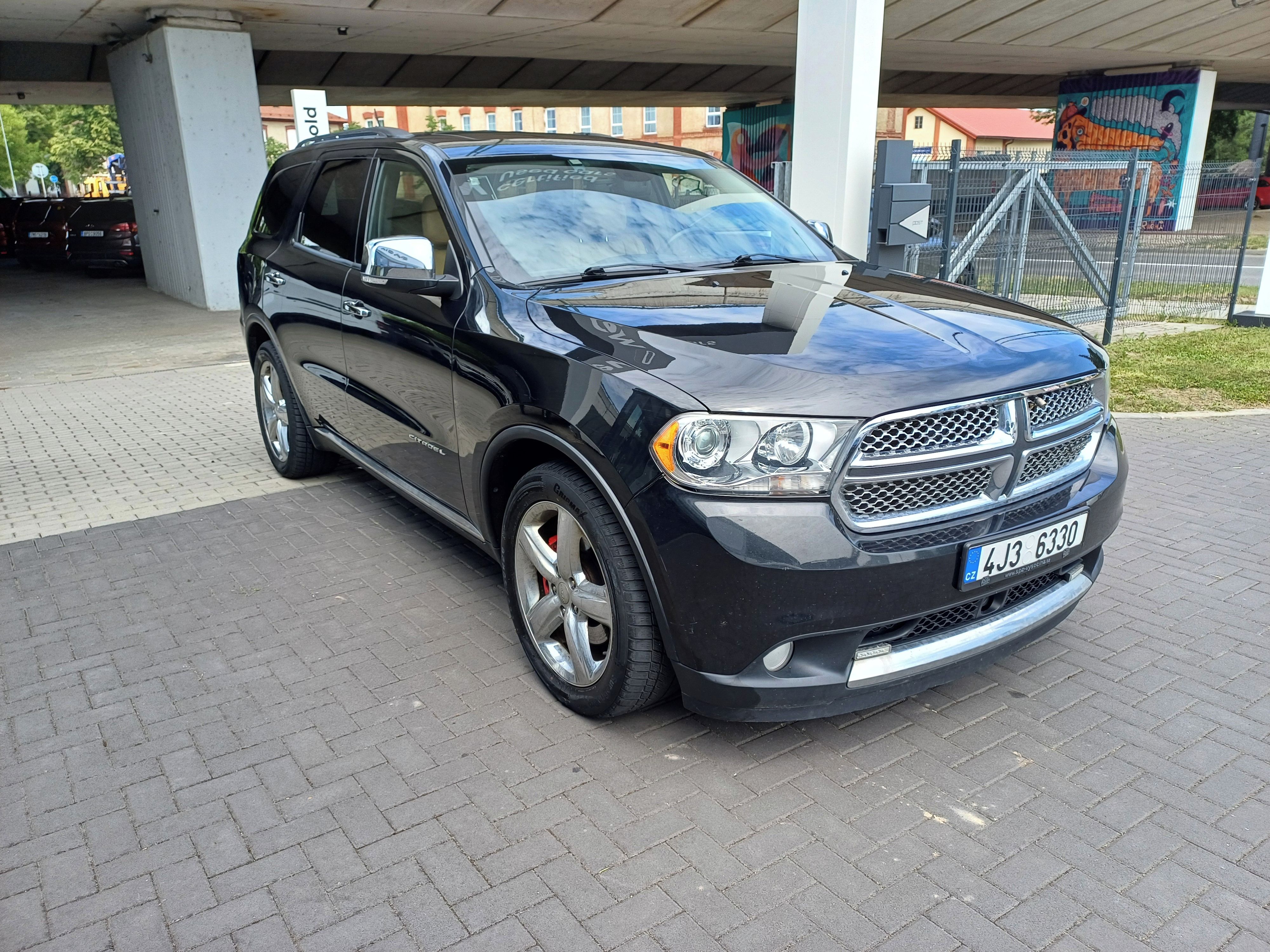 Dodge Durango, CITADEL 5,7 V8 HEMI - fotka 5