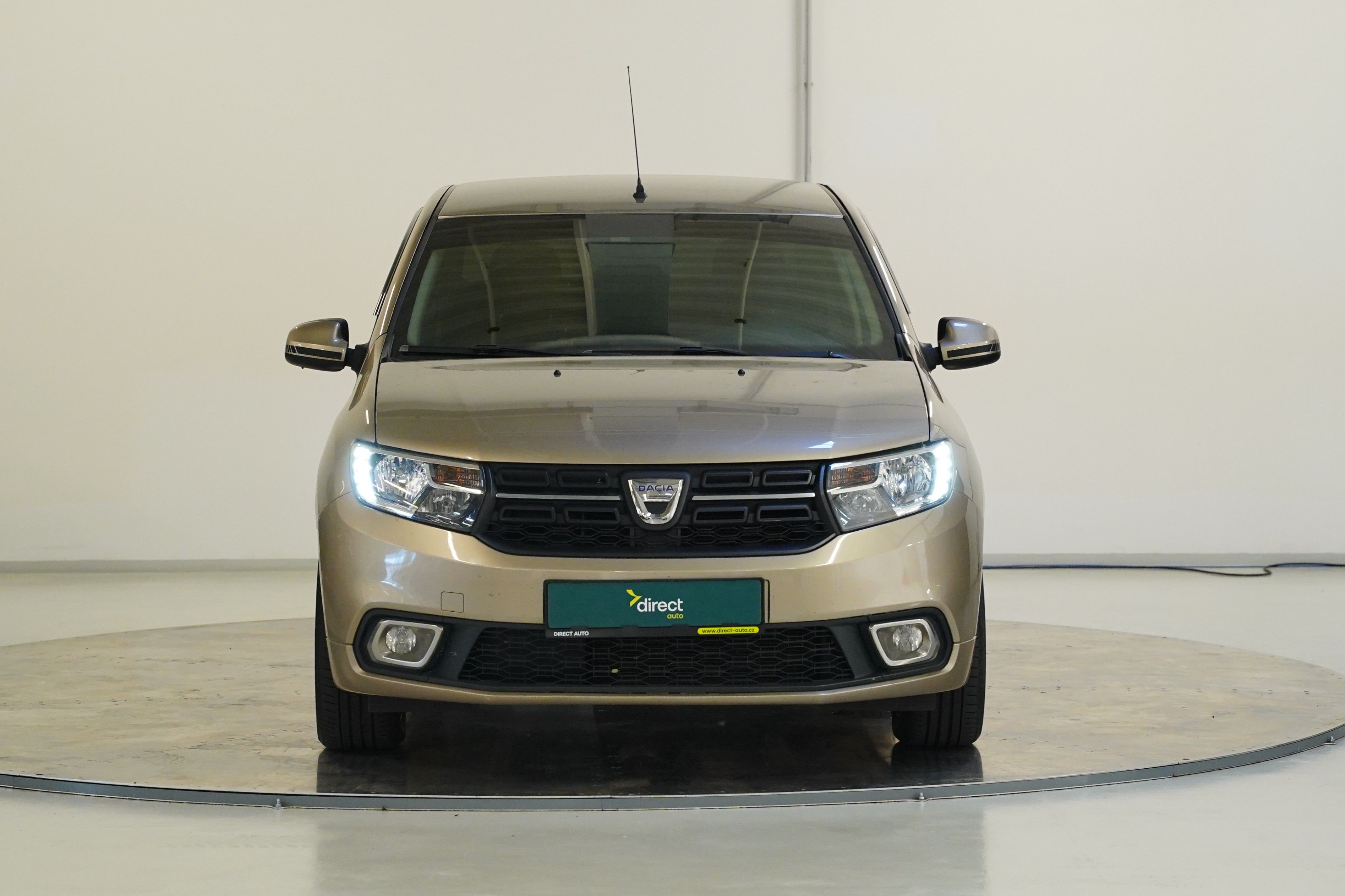 Dacia Logan, 1.0 SCe 54 kW - fotka 4