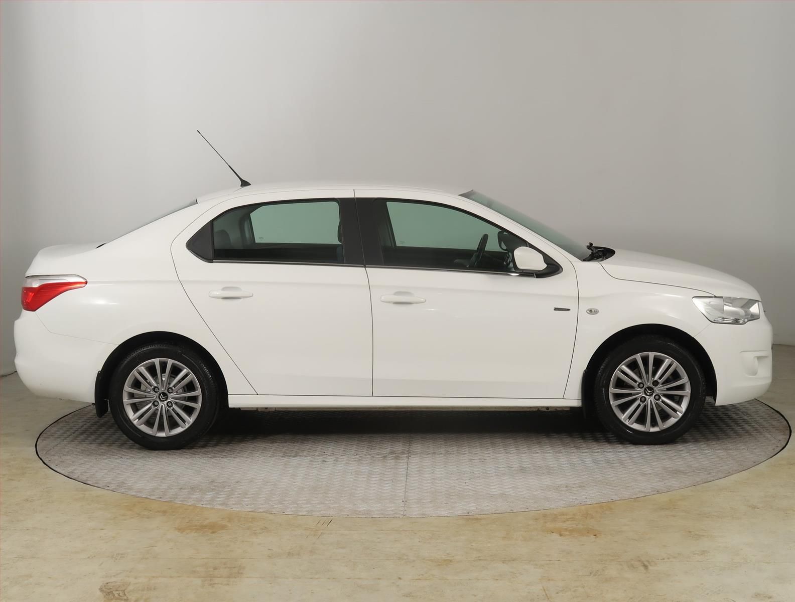Citroën C-Elysée, 1.2 PureTech, Serv.kniha - fotka 6