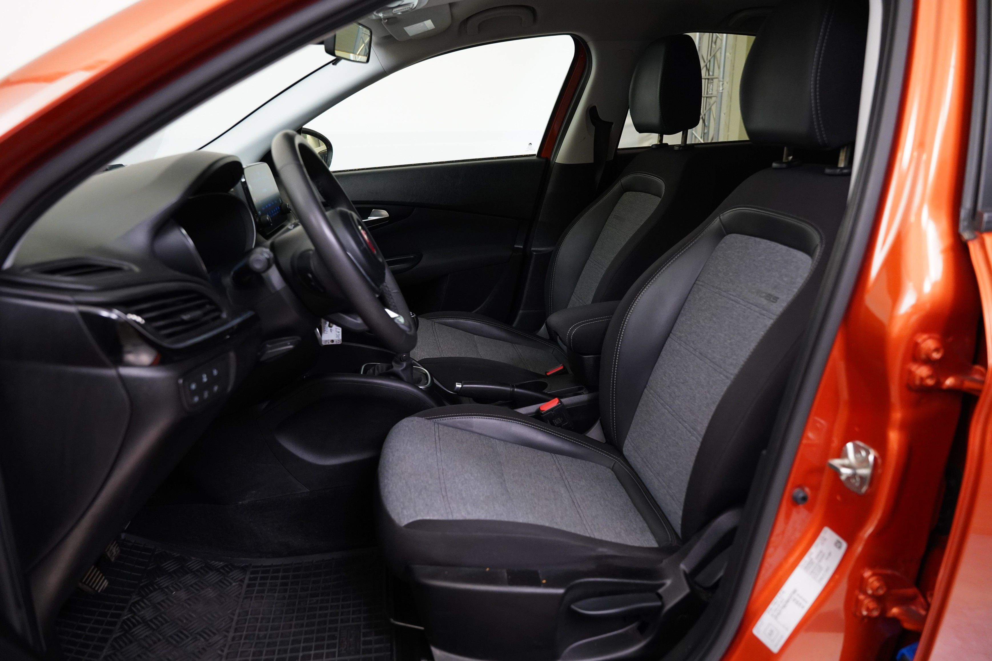 Fiat Tipo, 1.6 MultiJet 96 kW HB CROSS - fotka 5