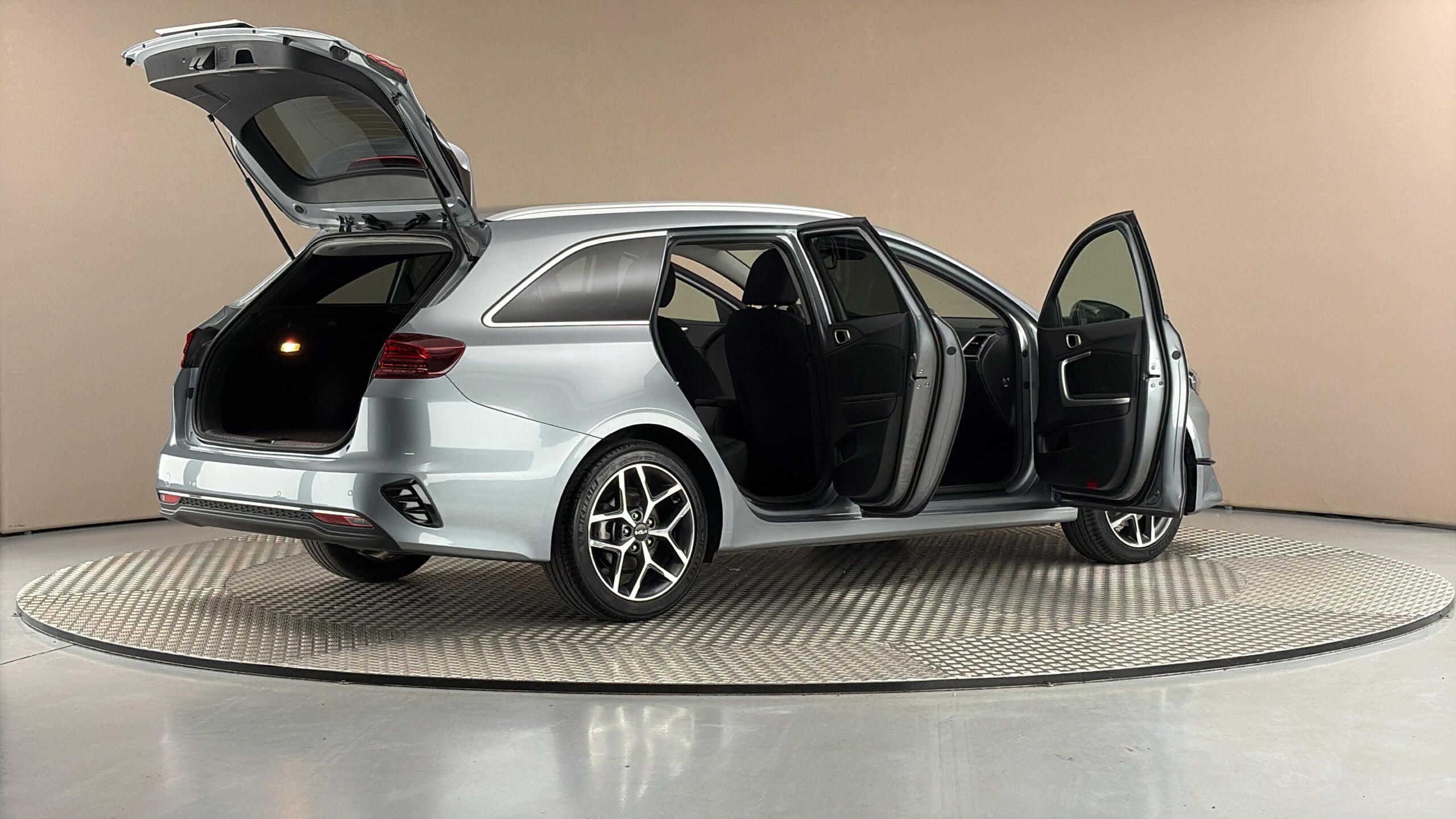 Kia Cee´d, 1.5 T-GDI Top - fotka 6