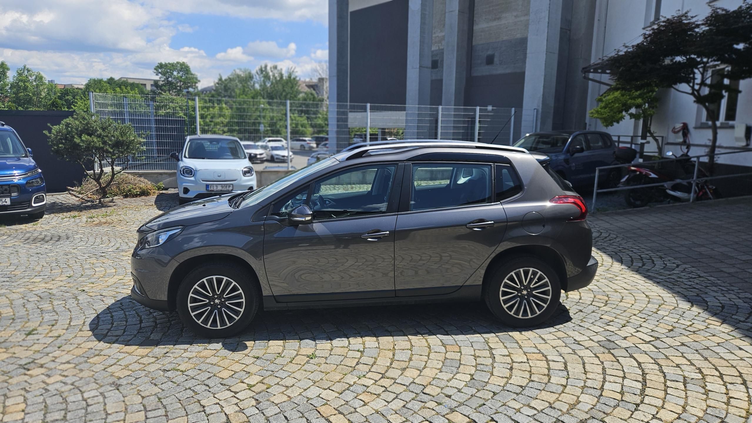 Peugeot 2008 - fotka 5