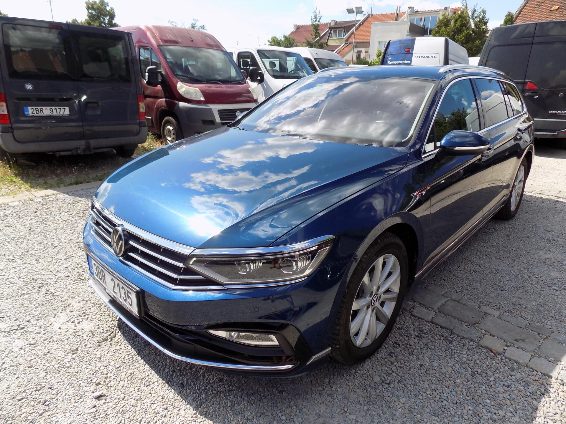 Volkswagen Passat, 2,0 TDI R-LINE, MATRIX, ALCAN.
