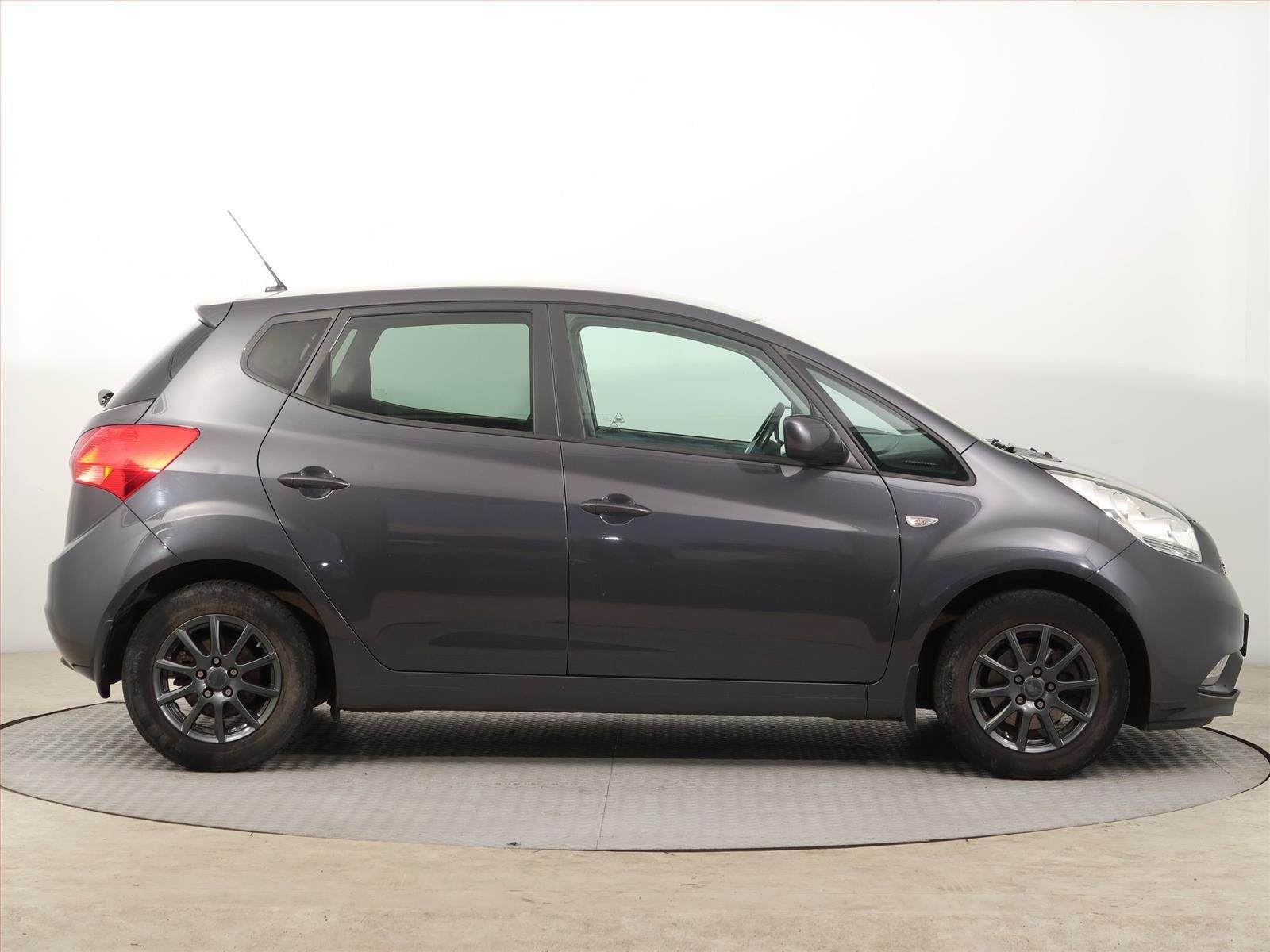 Kia Venga, 1.4 CVVT, ČR,1.maj, Serv.kniha - fotka 6