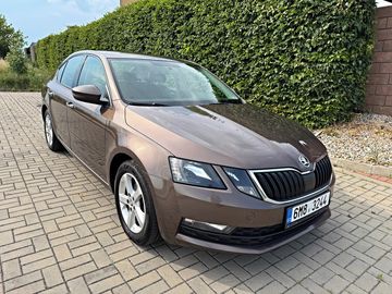 1.6TDI, původ ČR, DPH, 2x kola