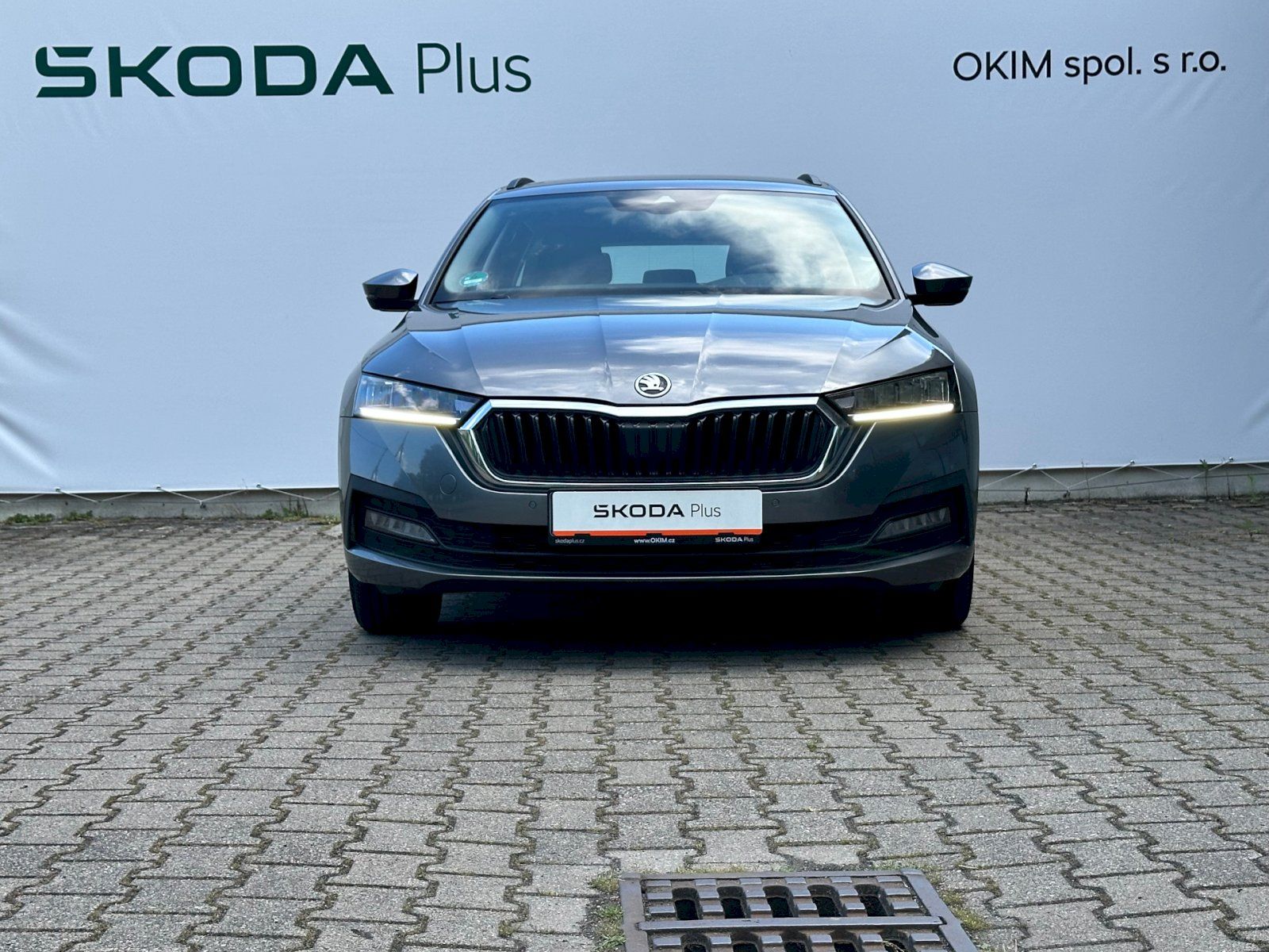 Škoda Octavia, 2.0 TDI 110kW DSG Style Combi - fotka 4