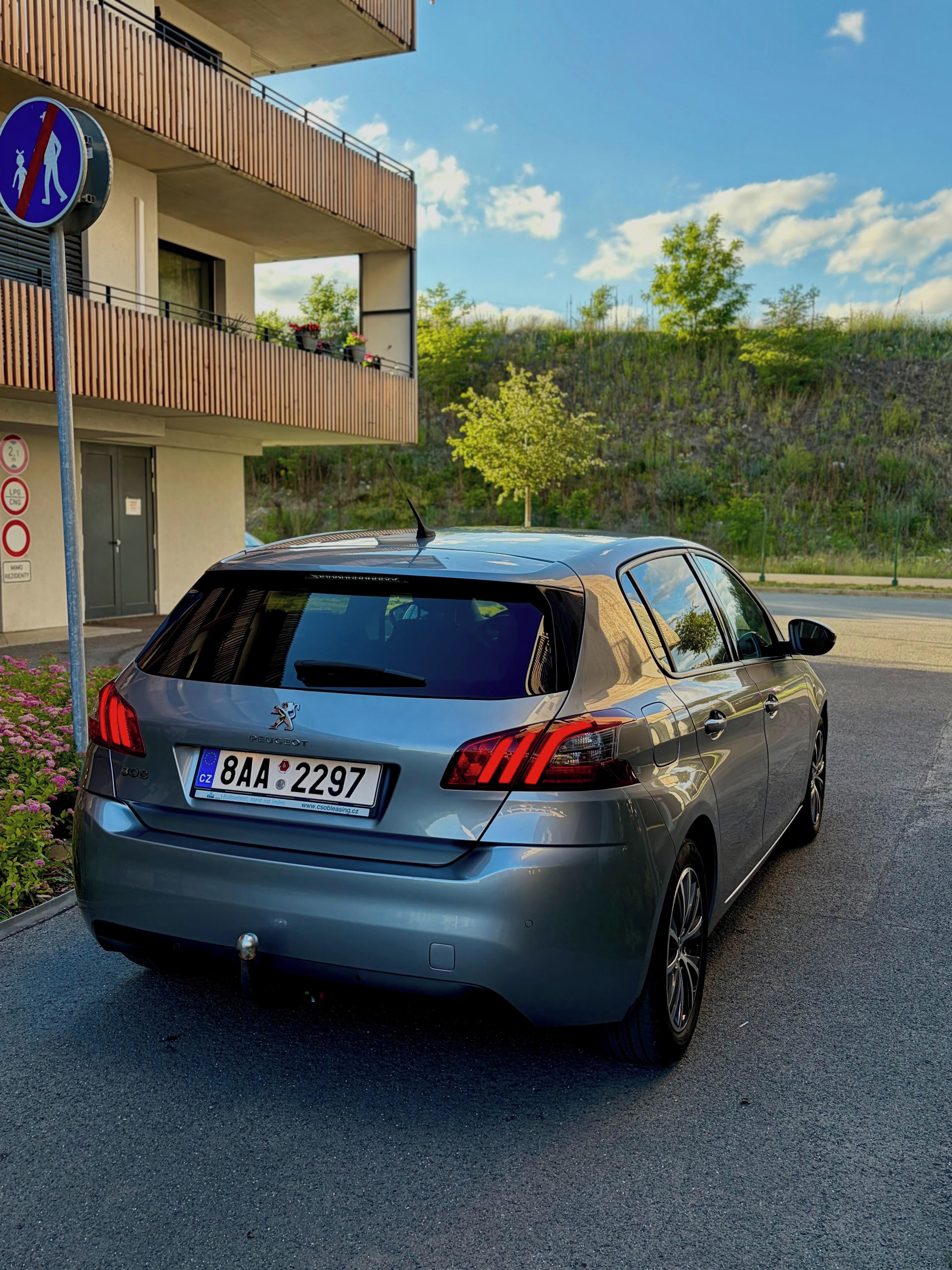 Peugeot 308, 1.5 BlueHDi 75 kW / NOVÝ MOTOR - fotka 4