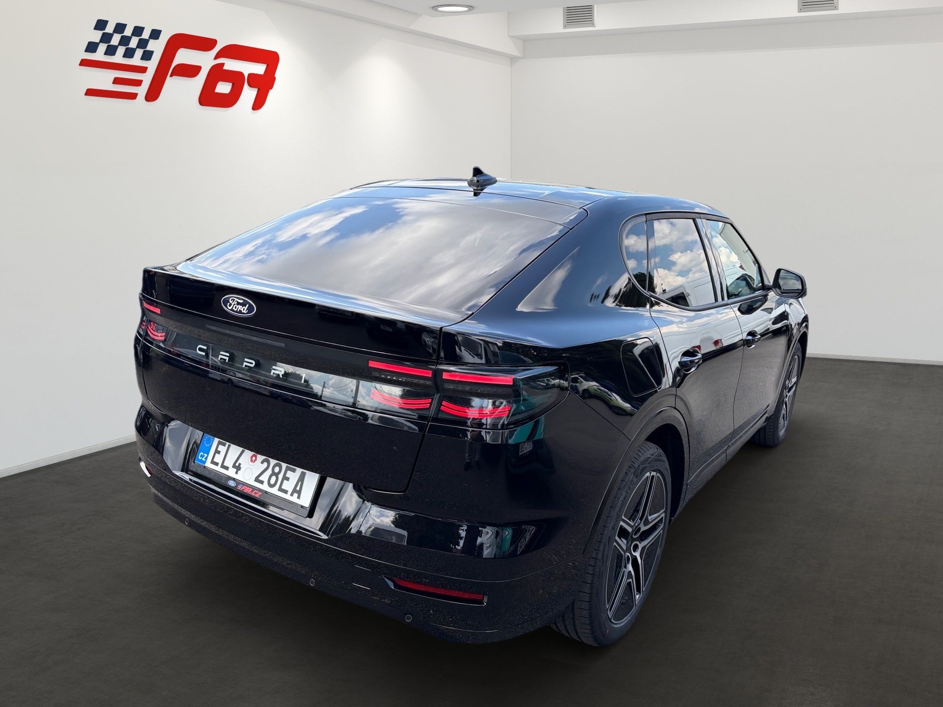 Ford Capri, CZ AWD PREMIUM TOP VÝBAVA ZÁRU - fotka 3
