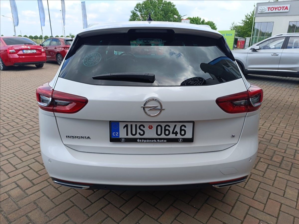 Opel Insignia, 2,0 CDTi 4X4 automat Ultimate - fotka 6