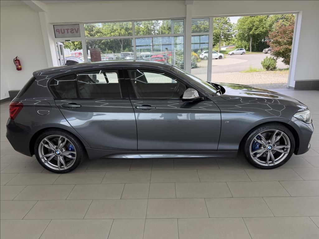 BMW Řada 1, 3,0 i, M140i xDrive,Shadow,400 - fotka 4