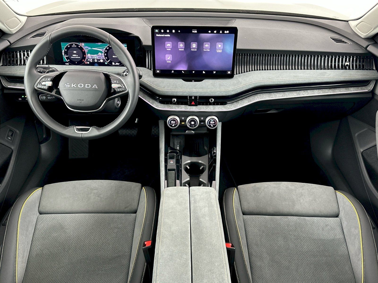 Škoda Superb, DSG 2.0TDI 110kW Selection Lou - fotka 5