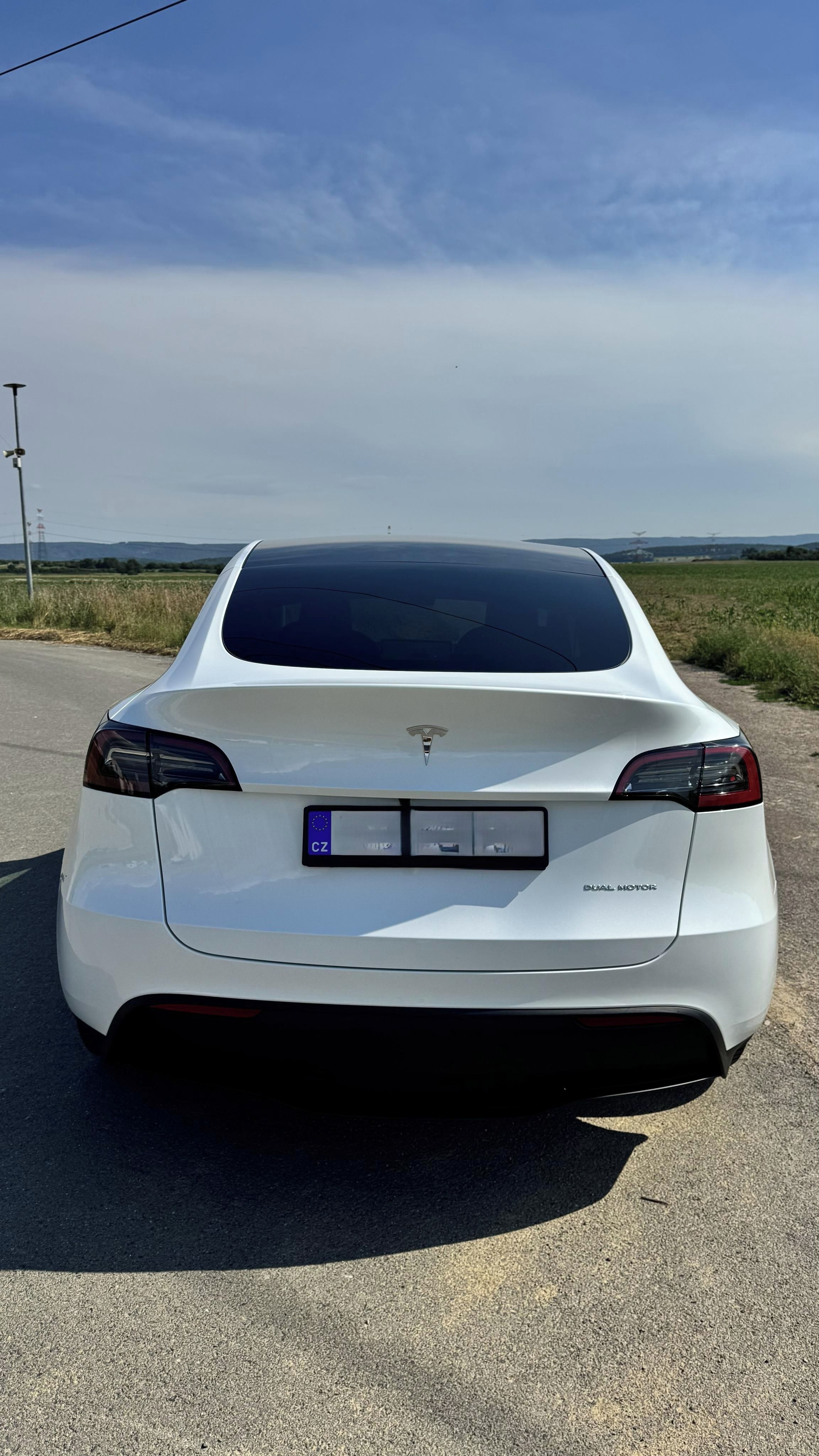 Tesla Model Y, LongRangeAWD/Záruka/2xPNEU20´´ - fotka 6