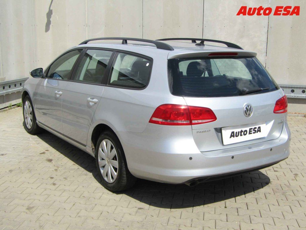 Volkswagen Passat, 1.6 TDi - fotka 6