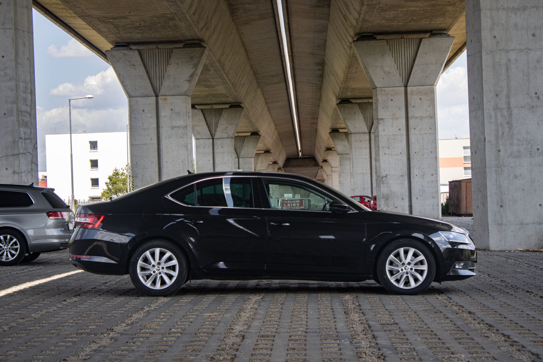 Škoda Superb - fotka 4