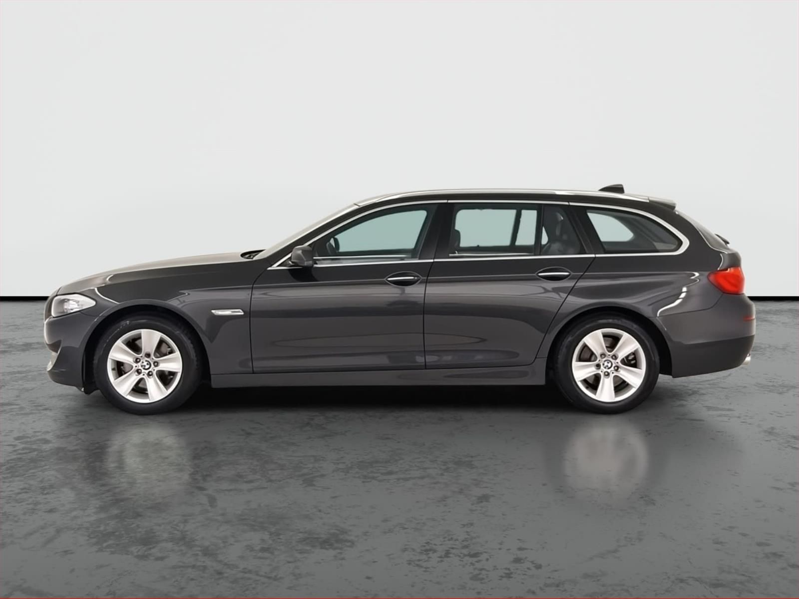 BMW Řada 5, 520d, Navi, Kožené sedačky - fotka 3