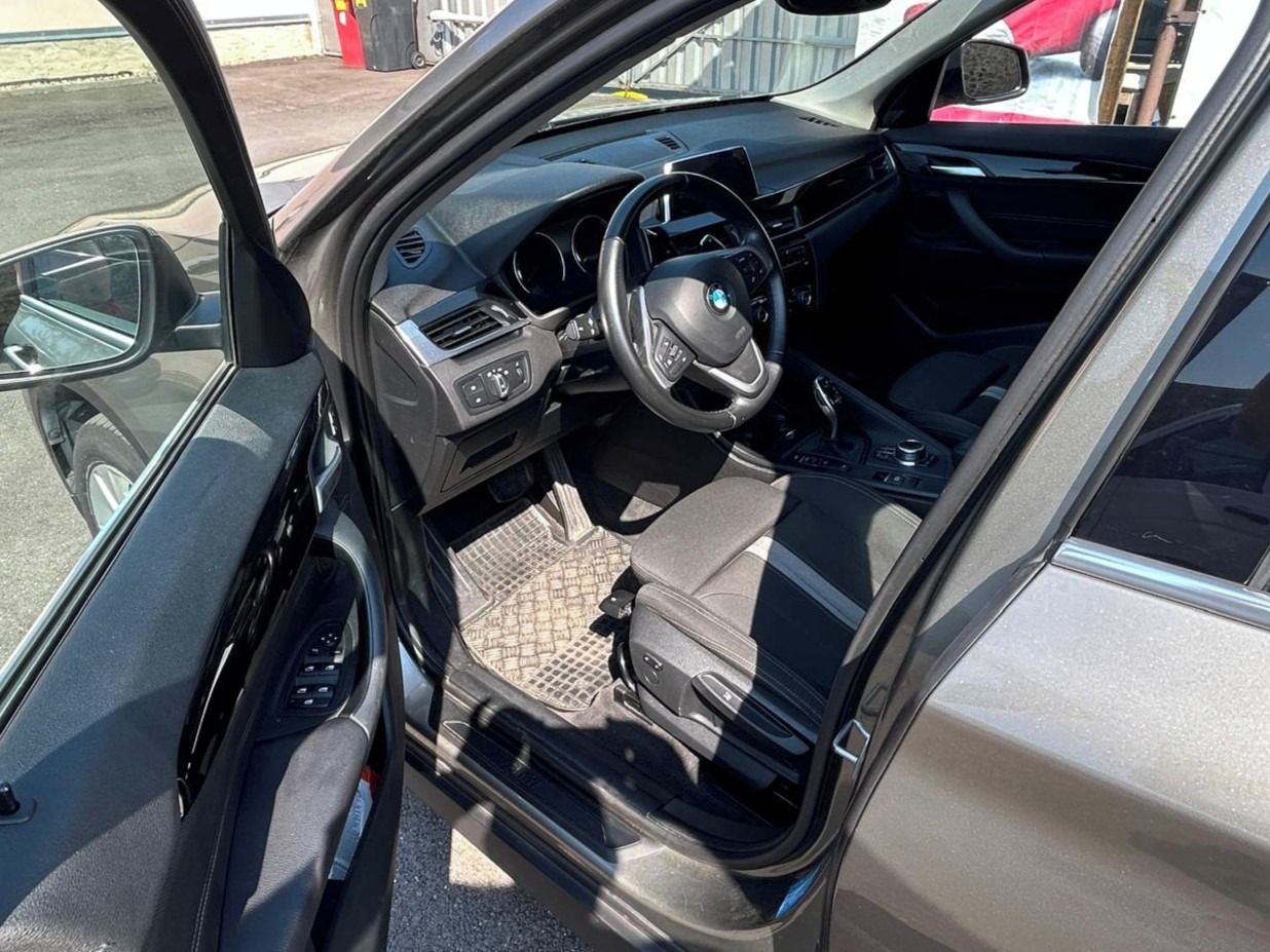 BMW X1, 2.0D, XDrive 18d automat 4x - fotka 4