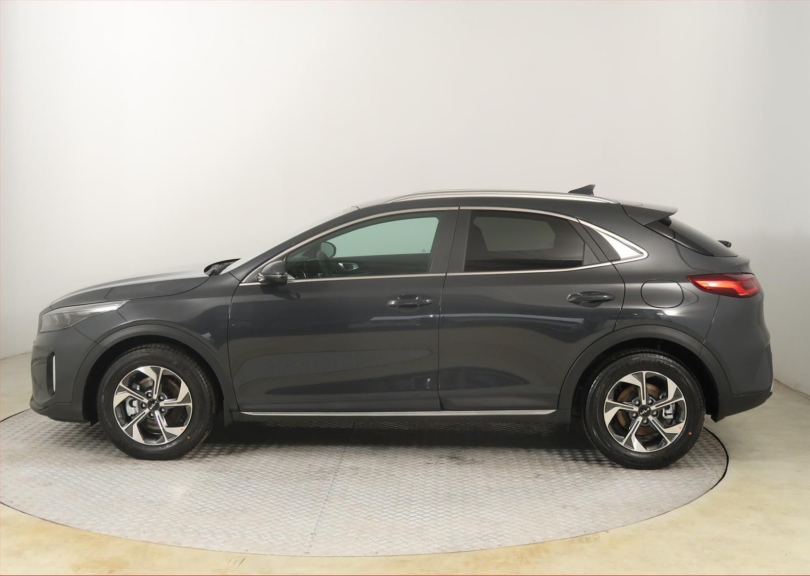 Kia XCee´d, 1.6 T-GDI, Exclusive - fotka 3