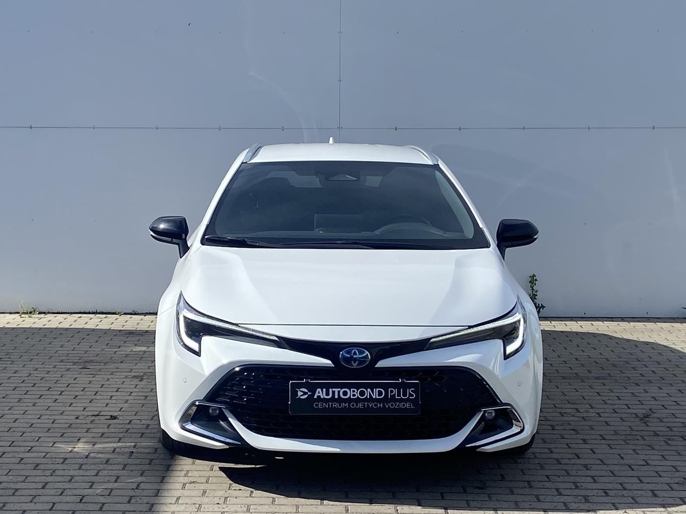 Toyota Corolla, 1.8 HSD e-CVT Style - fotka 4