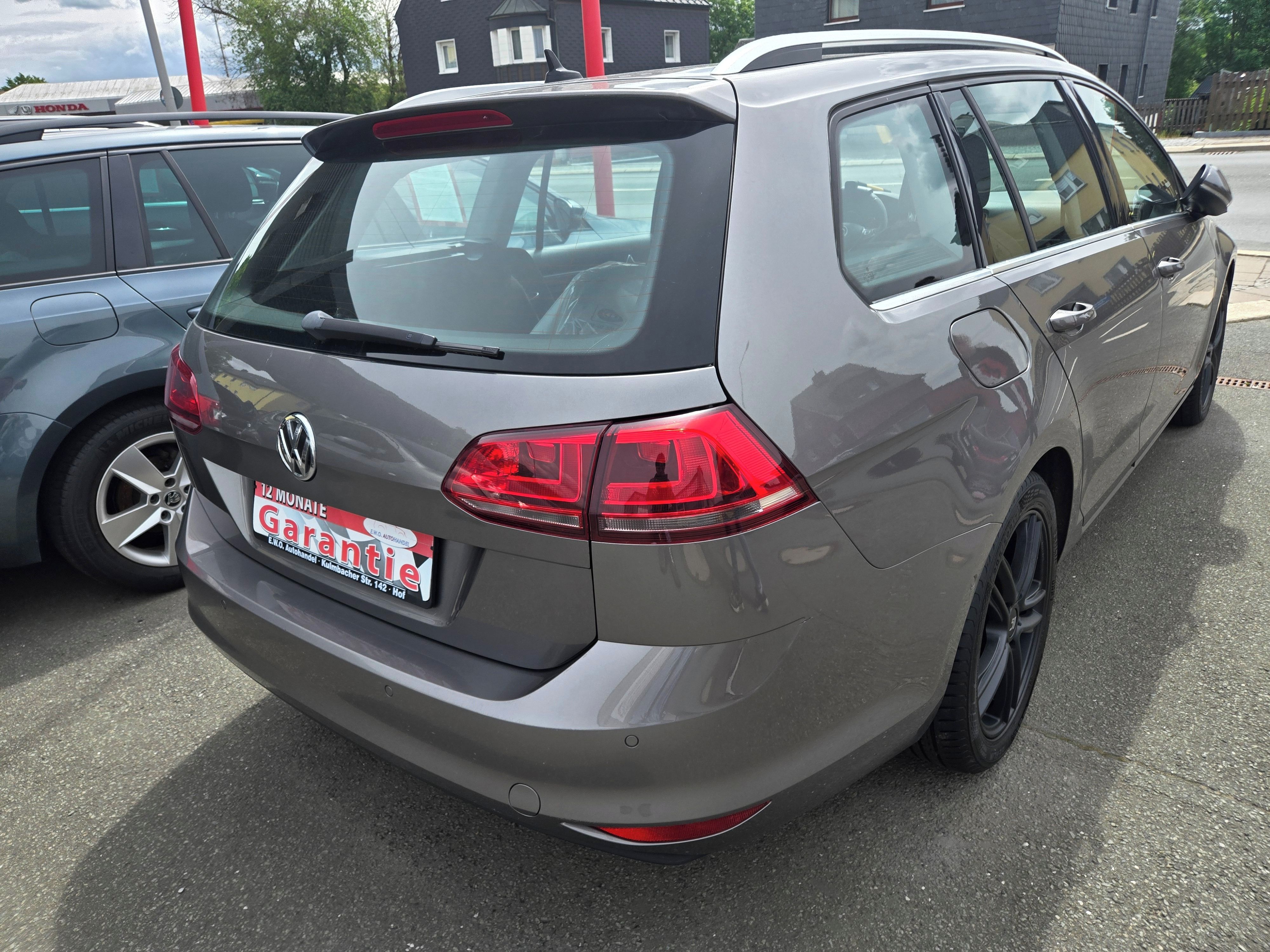 Volkswagen Golf, 1,4TSi 103kW Highline - fotka 4
