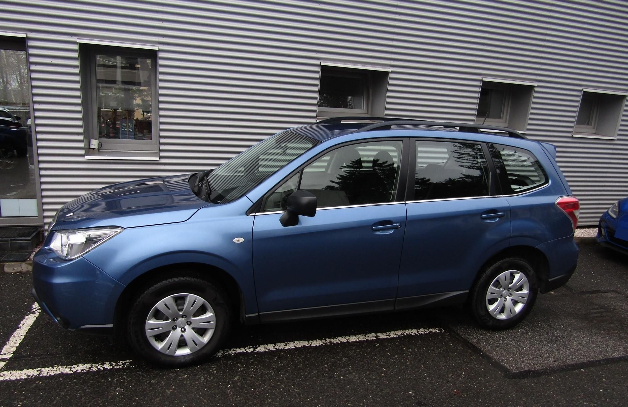 Subaru Forester, 2,0i CVT ČR - fotka 4
