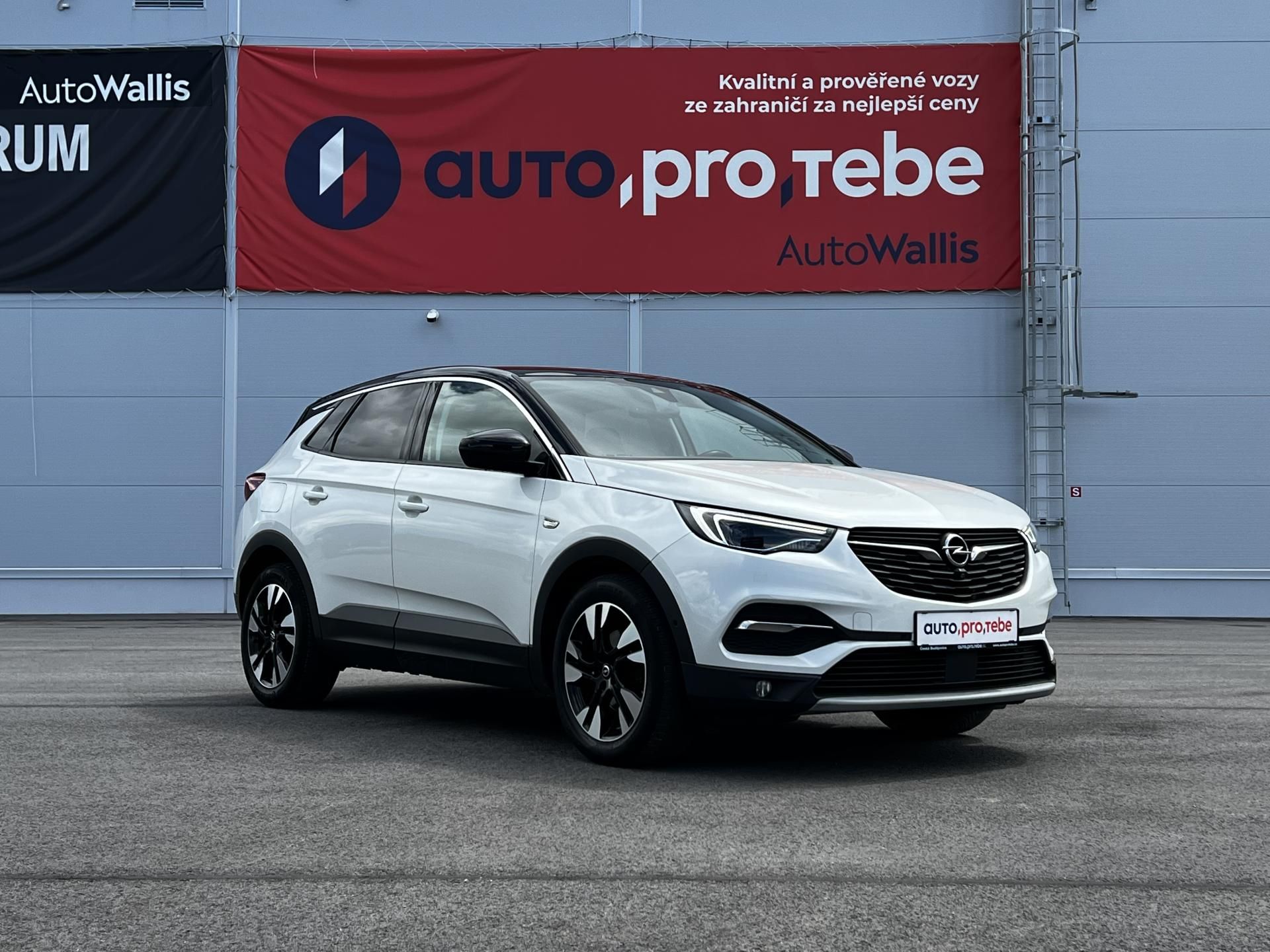 Opel Grandland X, 1.6T 133kW Aut. Innovation TZ - fotka 2