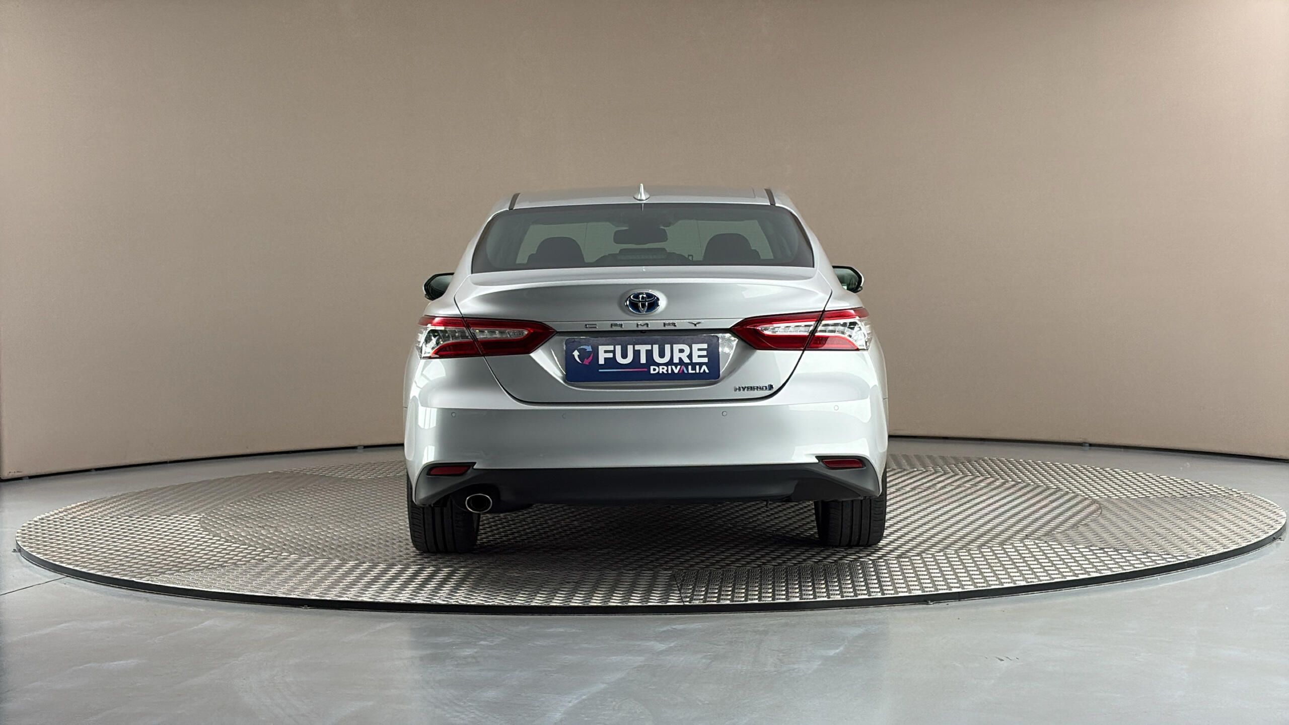 Toyota Camry, 2.5 Hybrid AUT Executive - fotka 5
