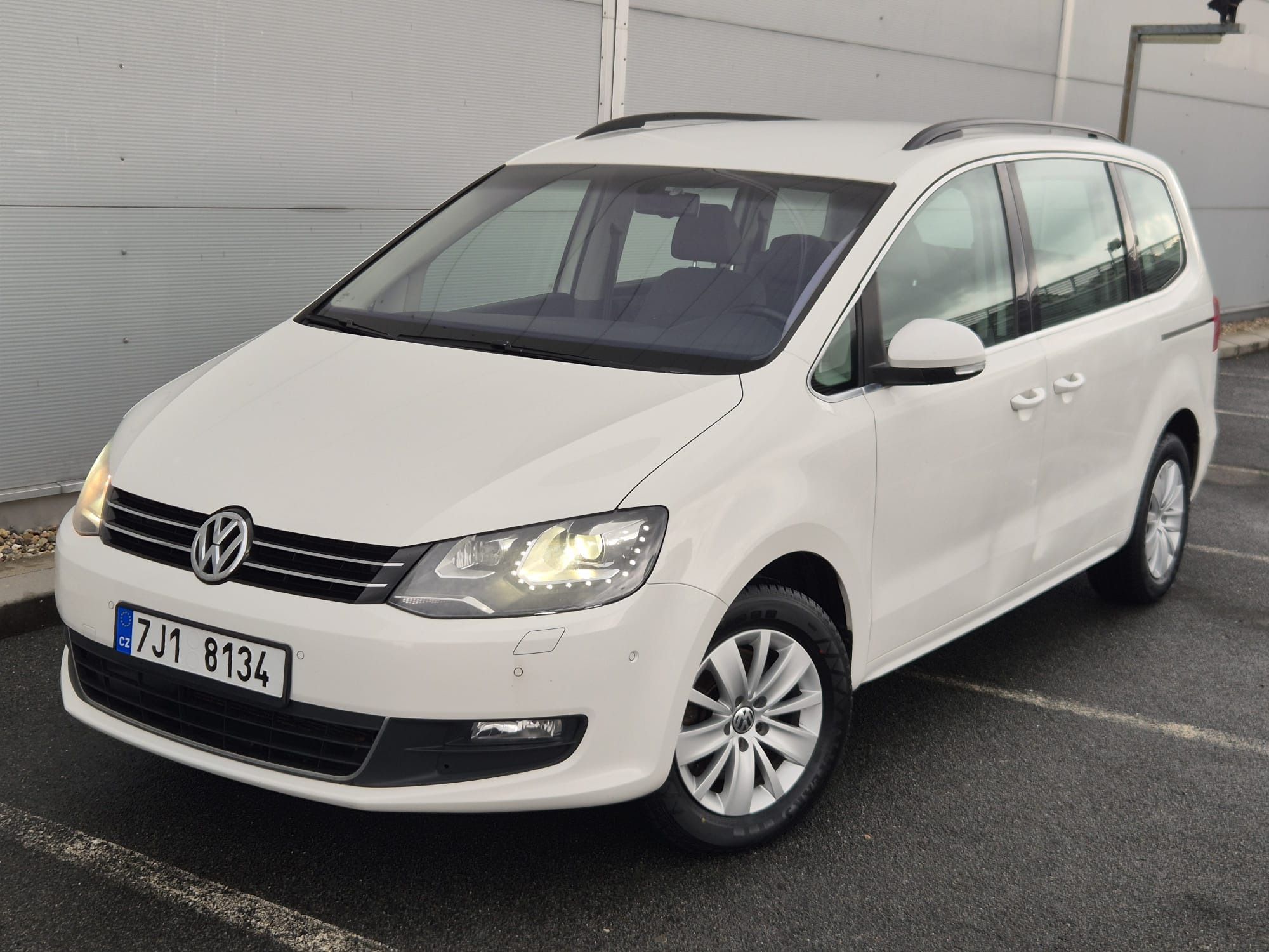 Volkswagen Sharan, 2.0TDI 7.míst Výbava - fotka 2