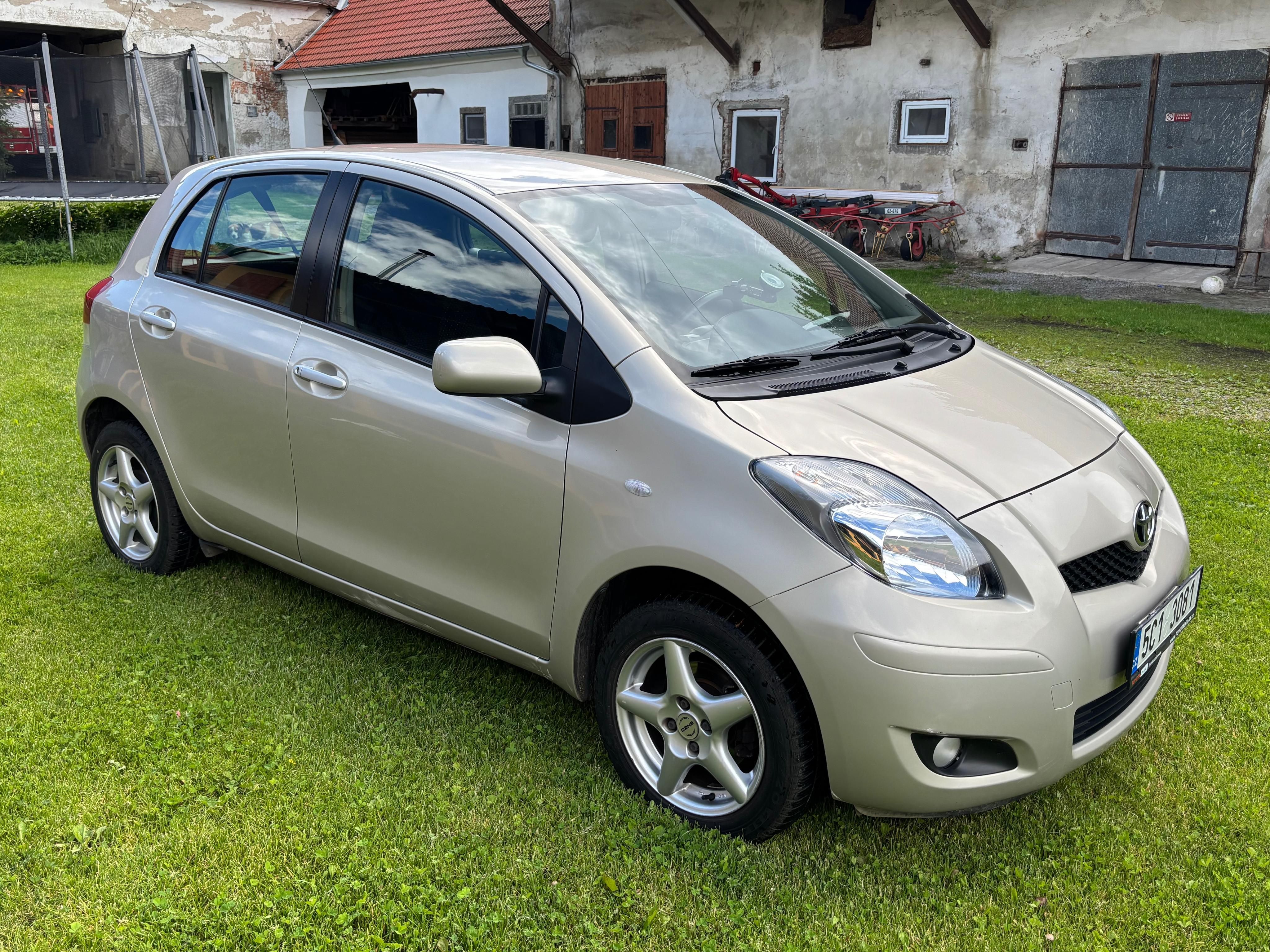 Toyota Yaris, r. 2010 - fotka 6