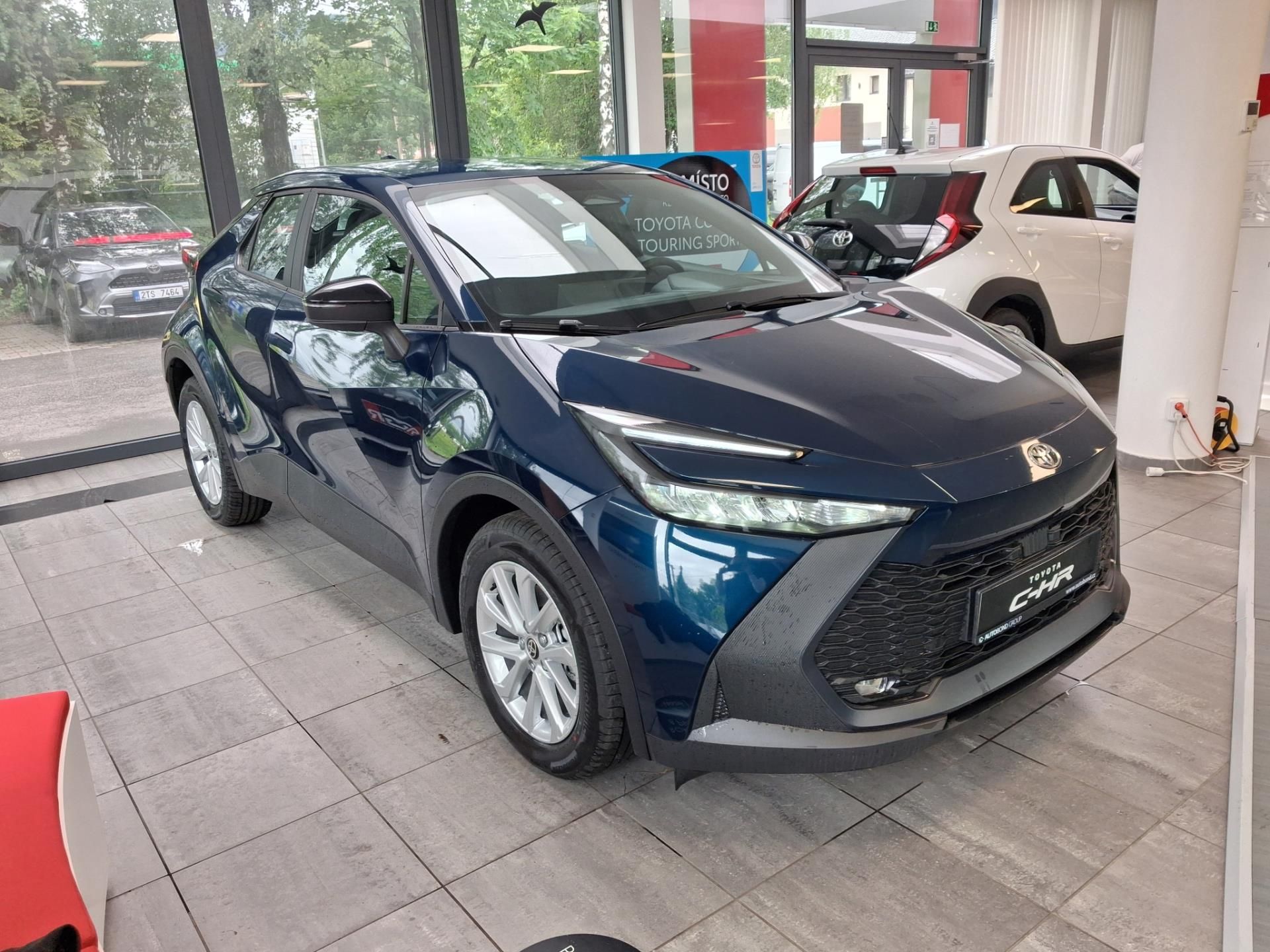Toyota C-HR, 1.8L HEV Comfort 140K