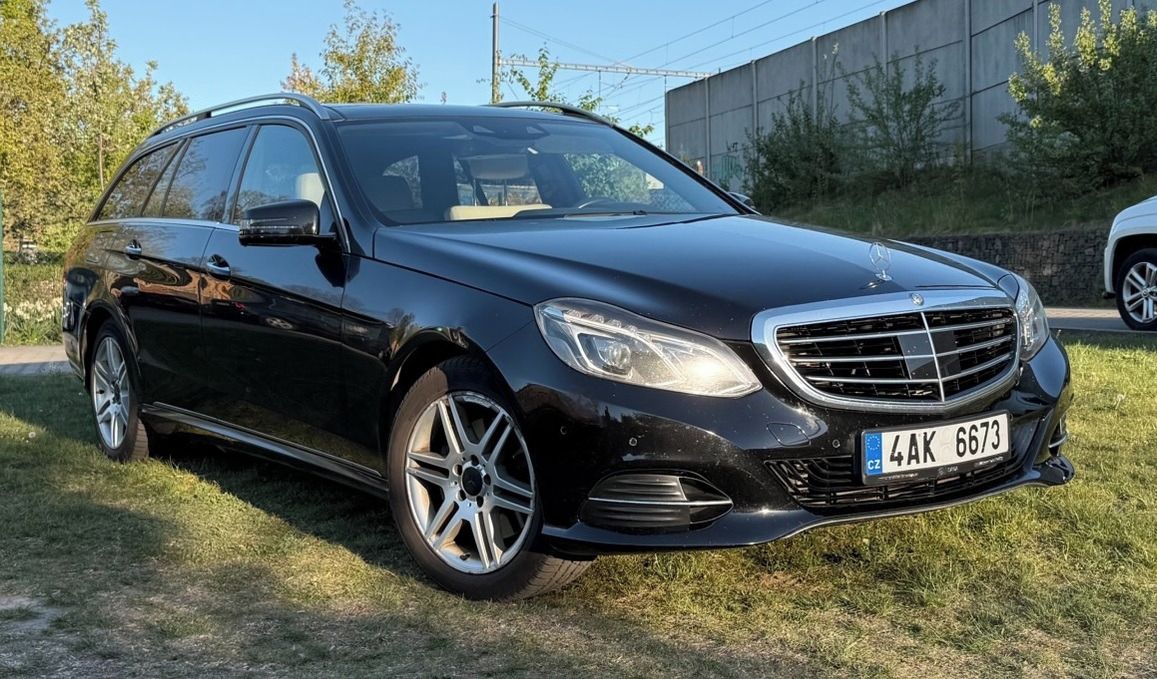 Mercedes-Benz Třídy E, Mercedes E350CDI 4MATIC Combi - fotka 3