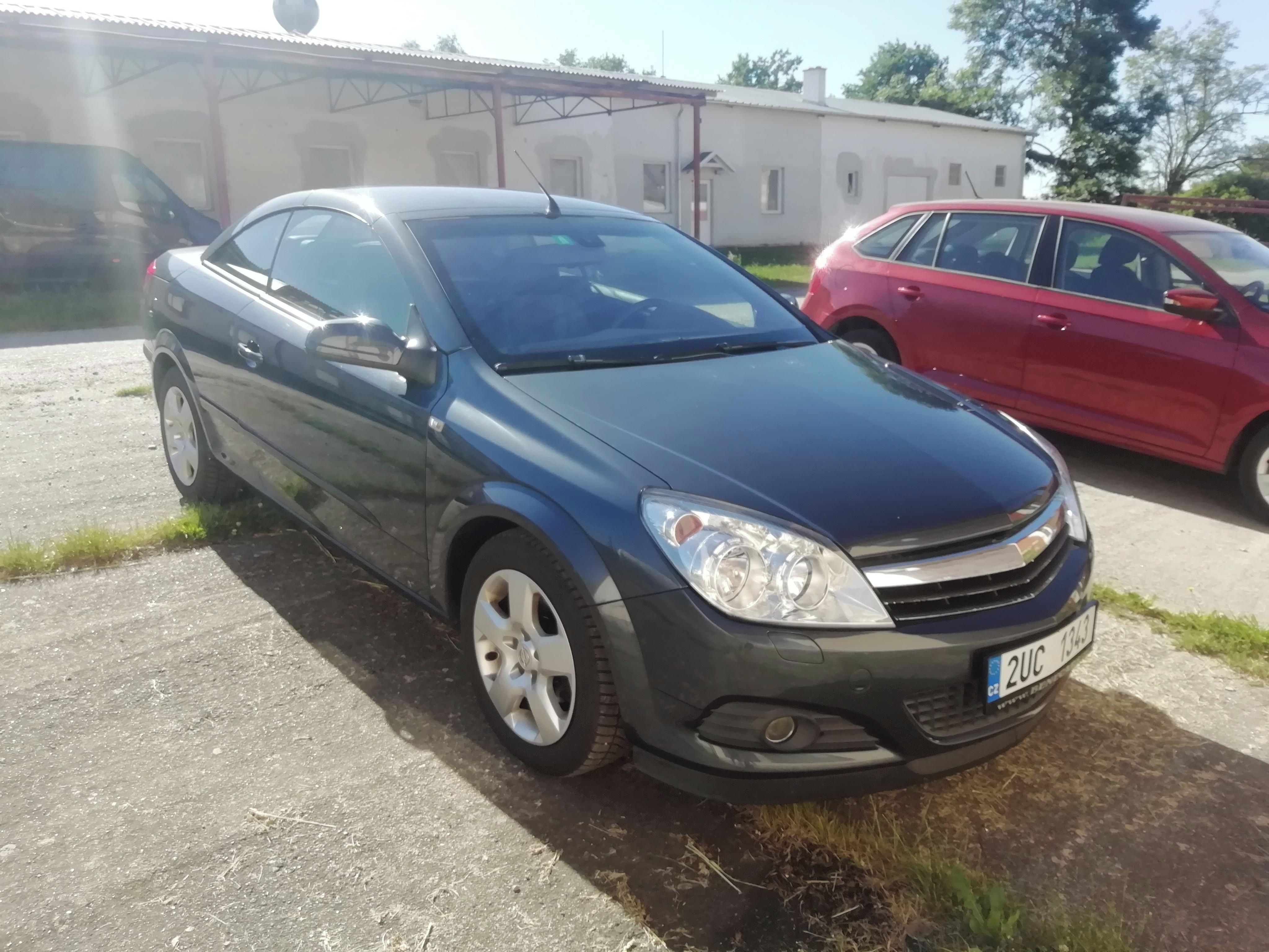 Opel Astra, 1,8i 103 Kw automat Cabrio.