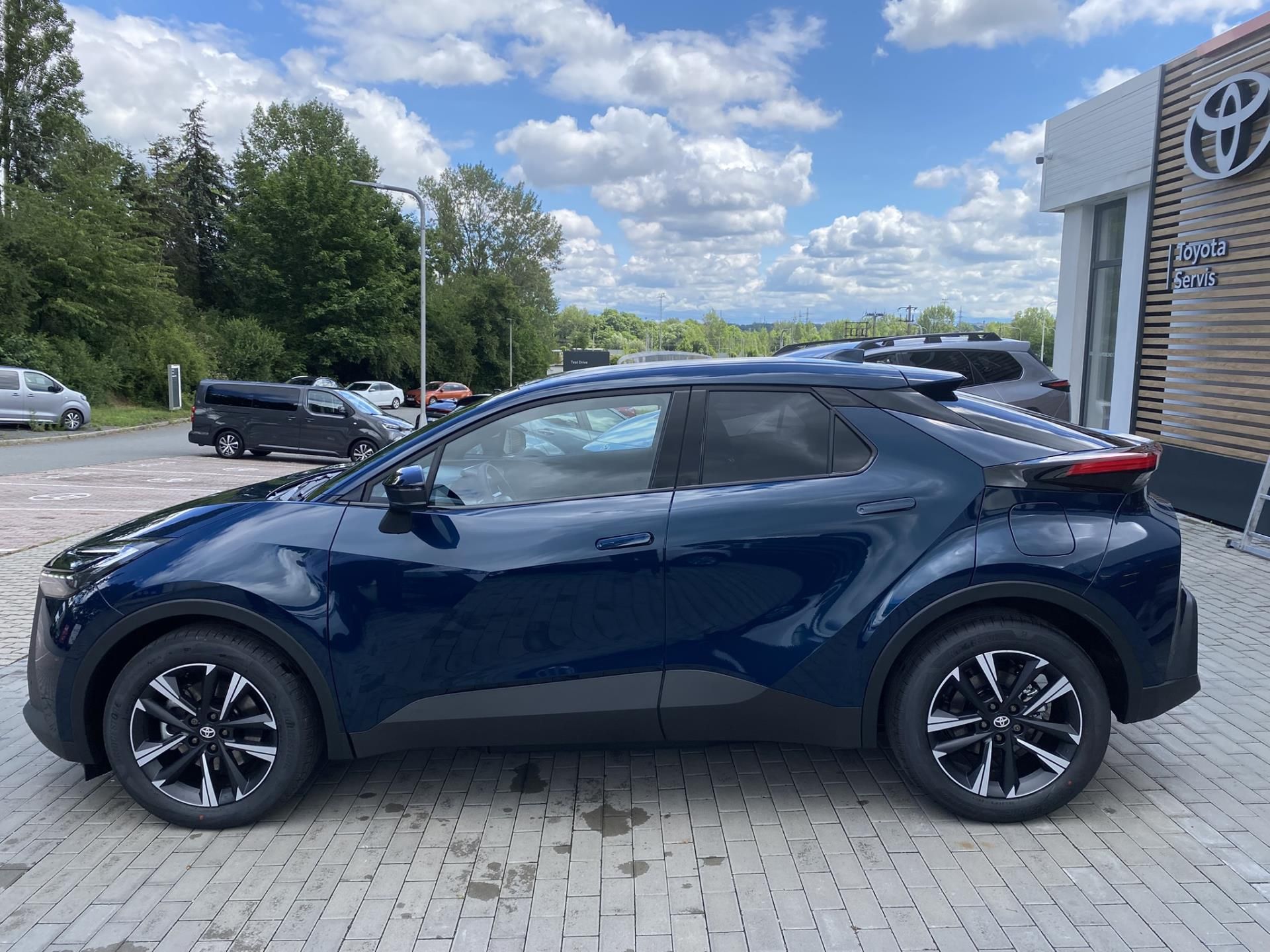 Toyota C-HR, 2.0 PHEV STYLE - fotka 3
