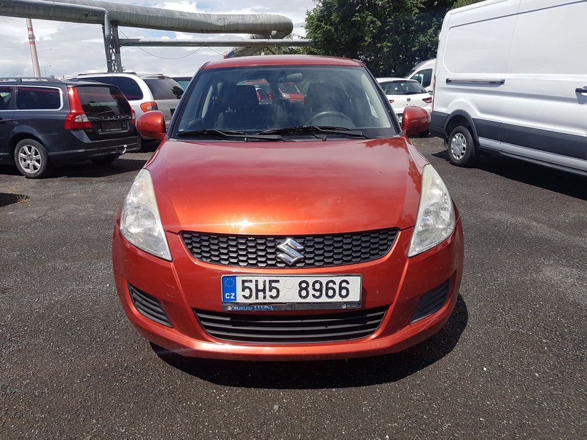 Suzuki Swift, 1.2i 69KW KLIMA - fotka 2
