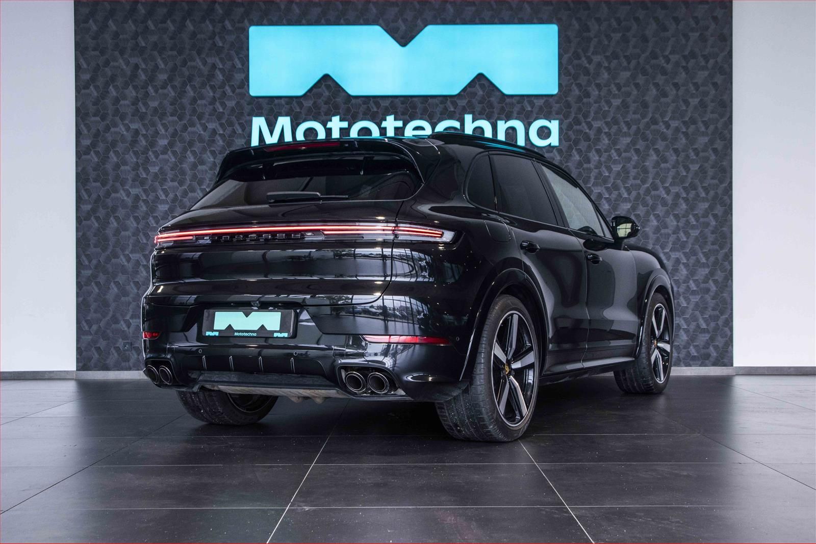Porsche Cayenne, 3.0T V6 - fotka 5