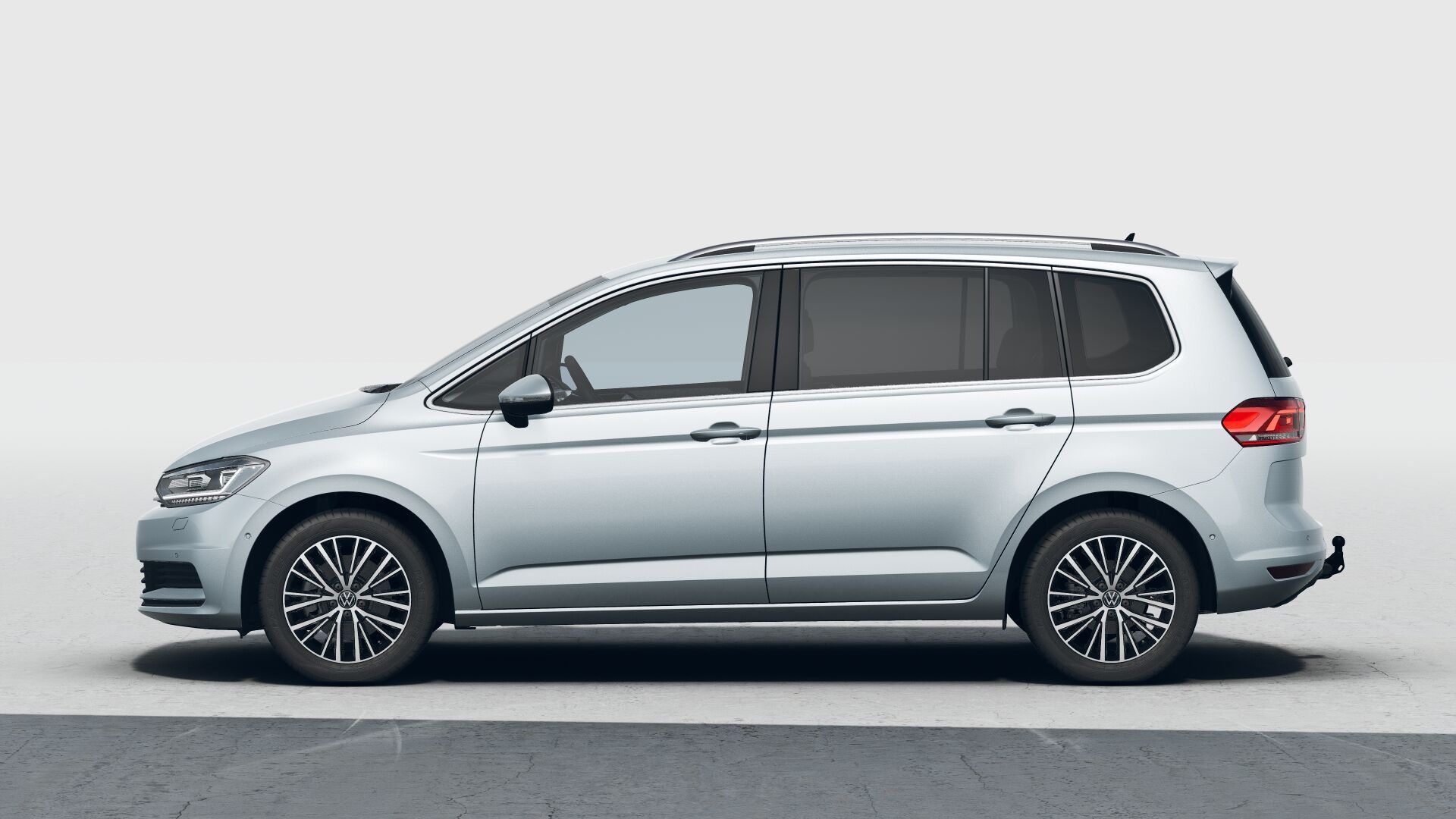 Volkswagen Touran, Touran People 1,5 TSI 110 kW - fotka 2