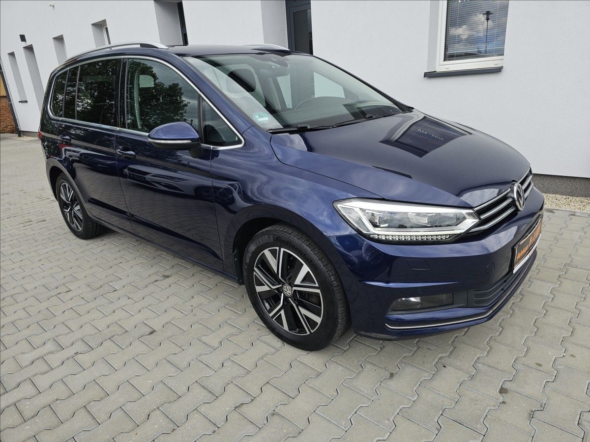 Volkswagen Touran, 1,5 TSi 110KW Highline 7míst - fotka 4