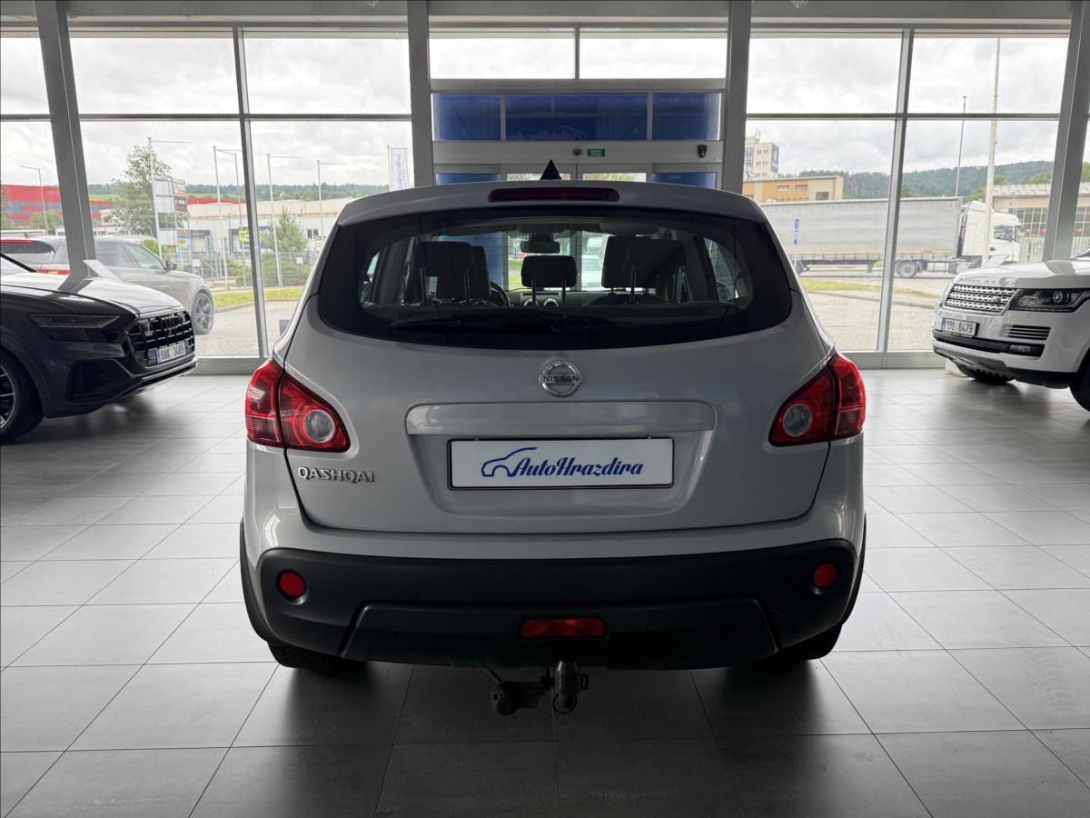 Nissan Qashqai, 2,0   dCi,4X4,TAŽNÉ,SERVISKA,Č - fotka 5