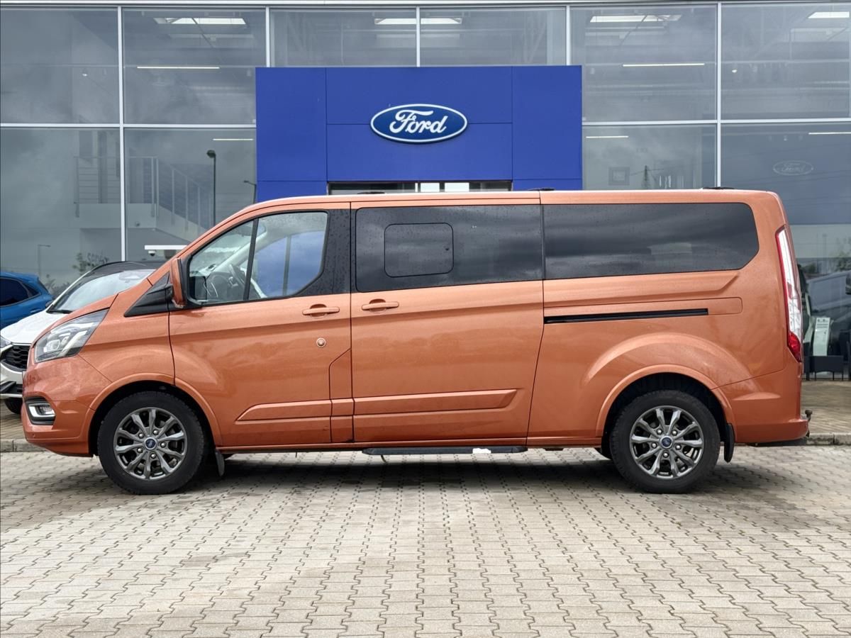 Ford Tourneo Custom, 2,0 EcoBlue 136 kW Titanium X - fotka 2