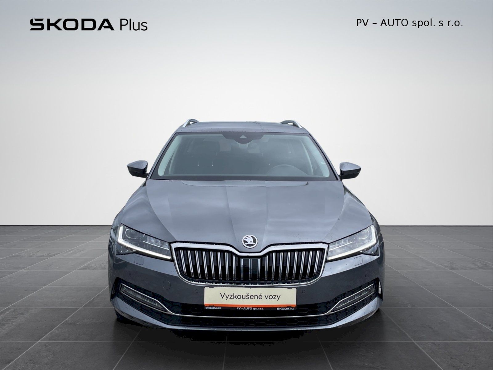 Škoda Superb, 2.0 TDI 110kW DSG Style Plus c - fotka 4