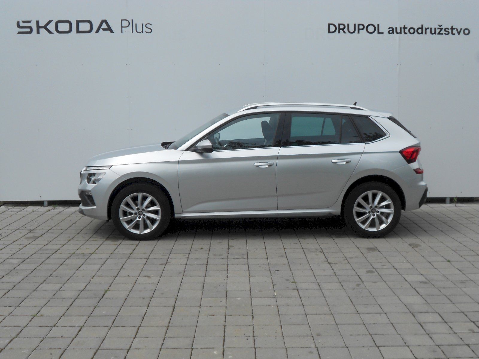 Škoda Kamiq, 1.0 TSI - 85 kW, Top Selection - fotka 3