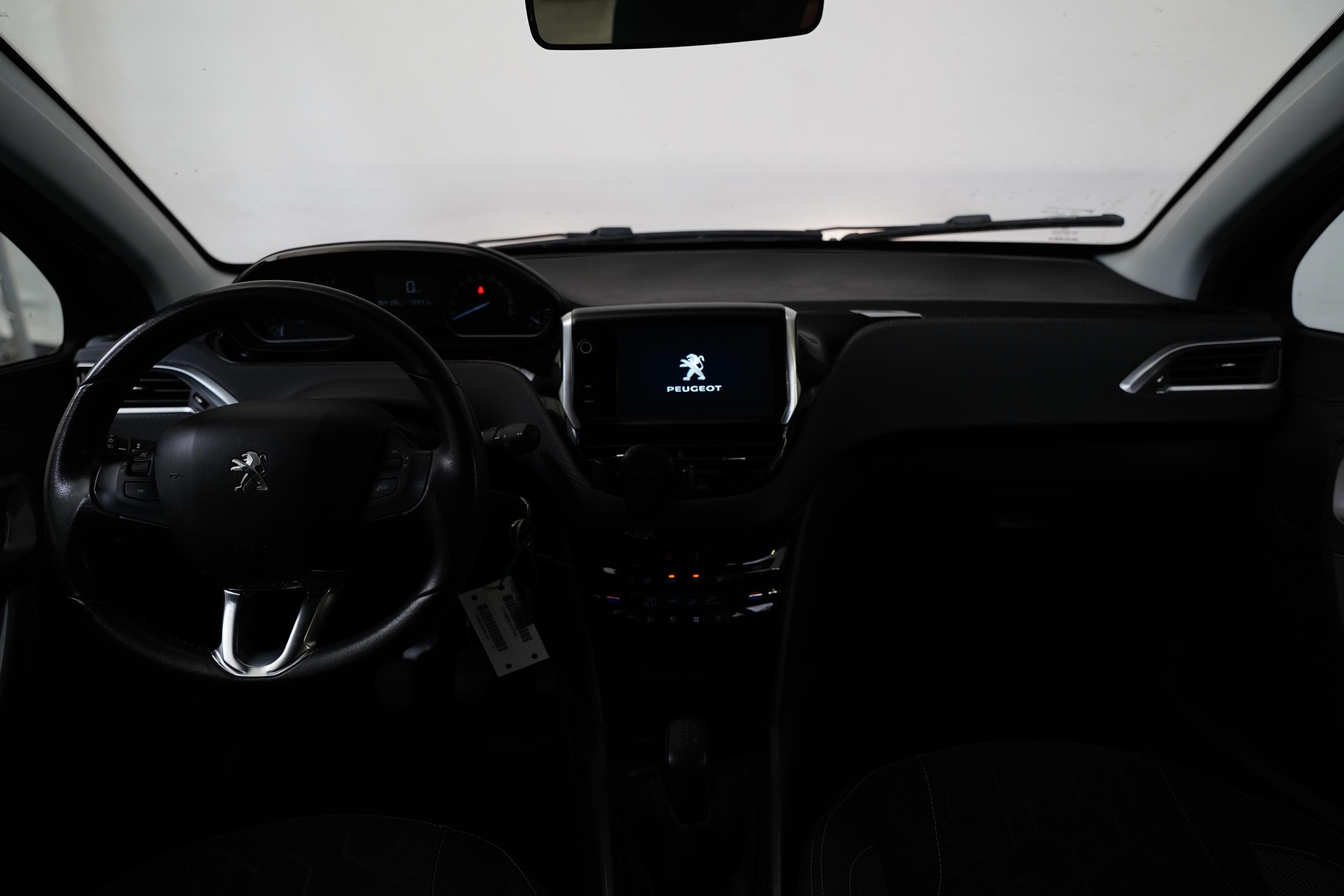 Peugeot 2008, 1.2 PureTech 81 kW GT Line - fotka 6