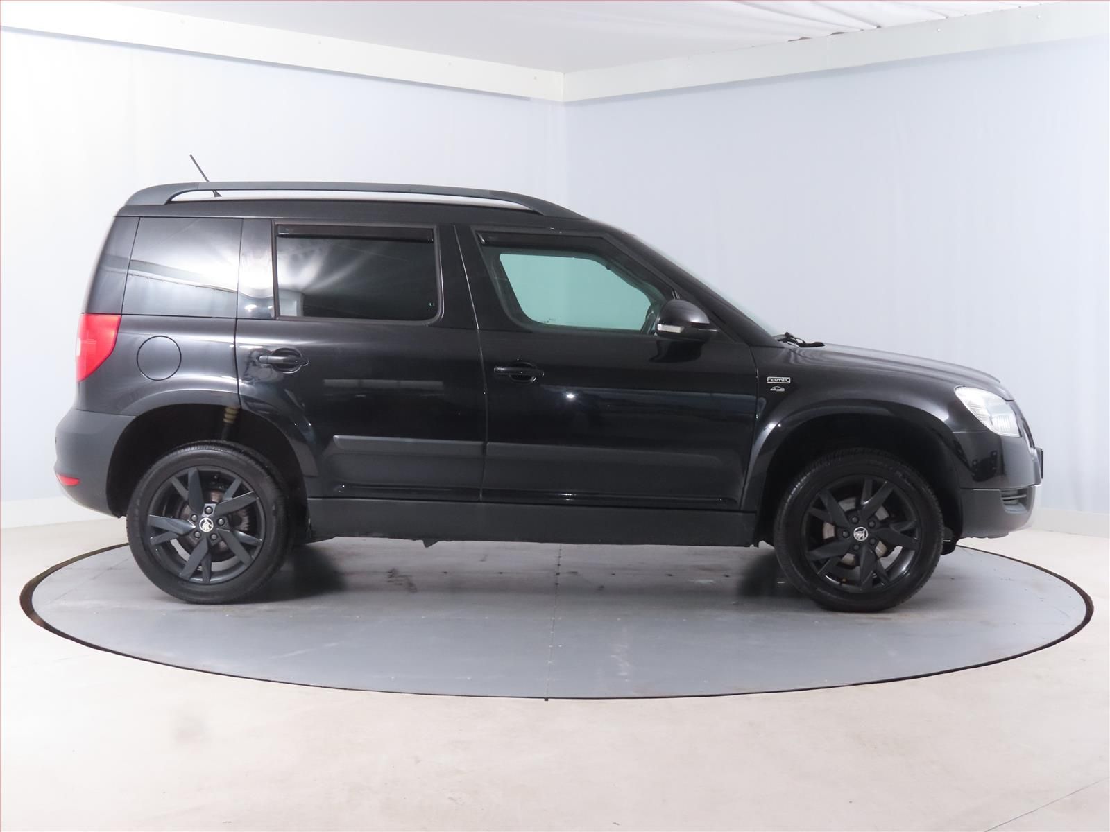 Škoda Yeti, 2.0 TDI, Automatická klima - fotka 6