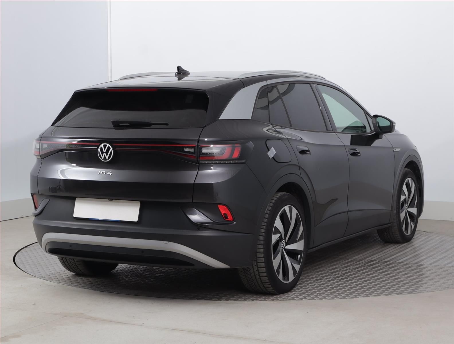 Volkswagen ID.4, 1st (82 kWh), SoH 92% - fotka 5