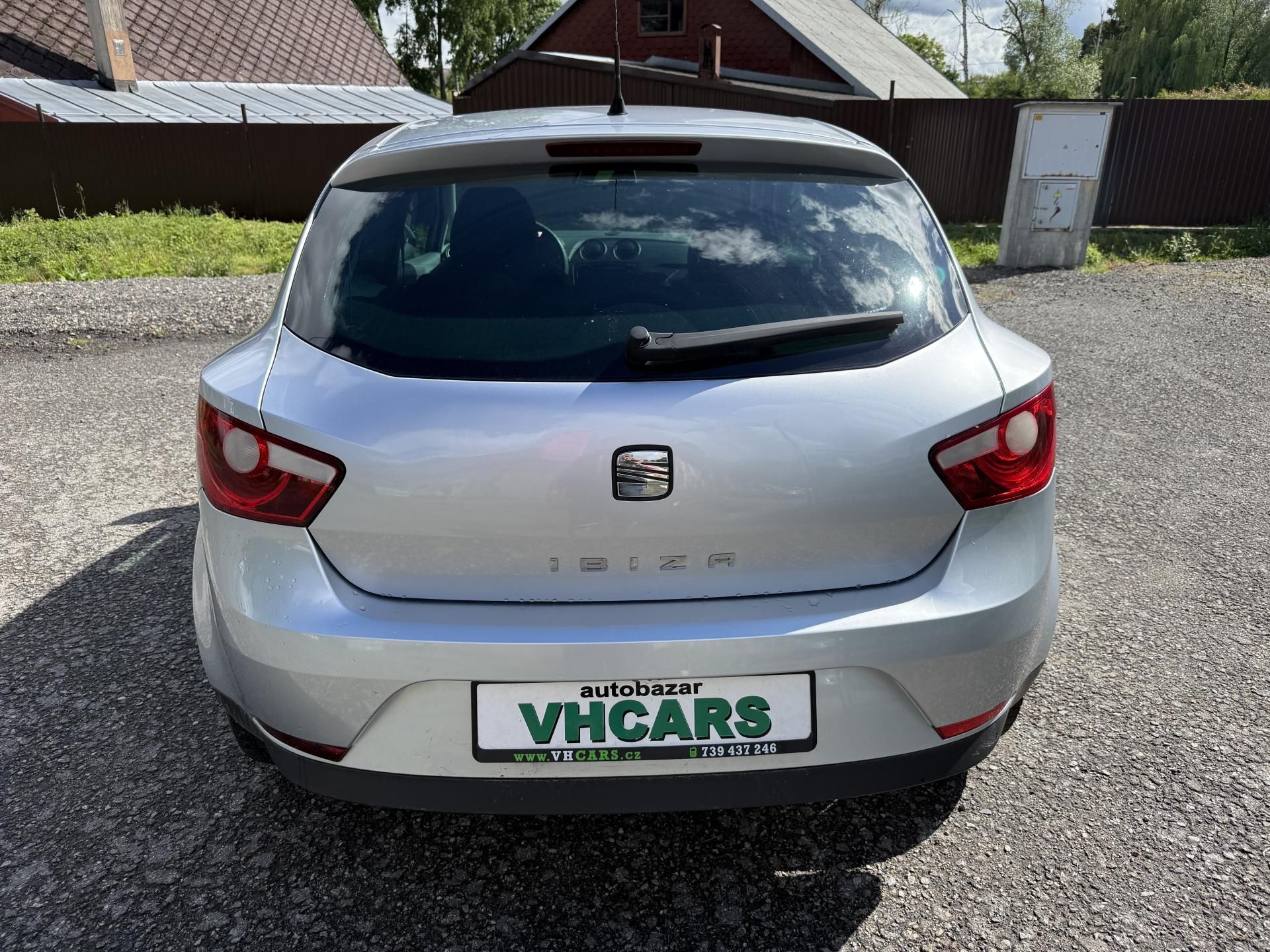 Seat Ibiza, 1,4i AUT. KLIMATIZACE - fotka 6