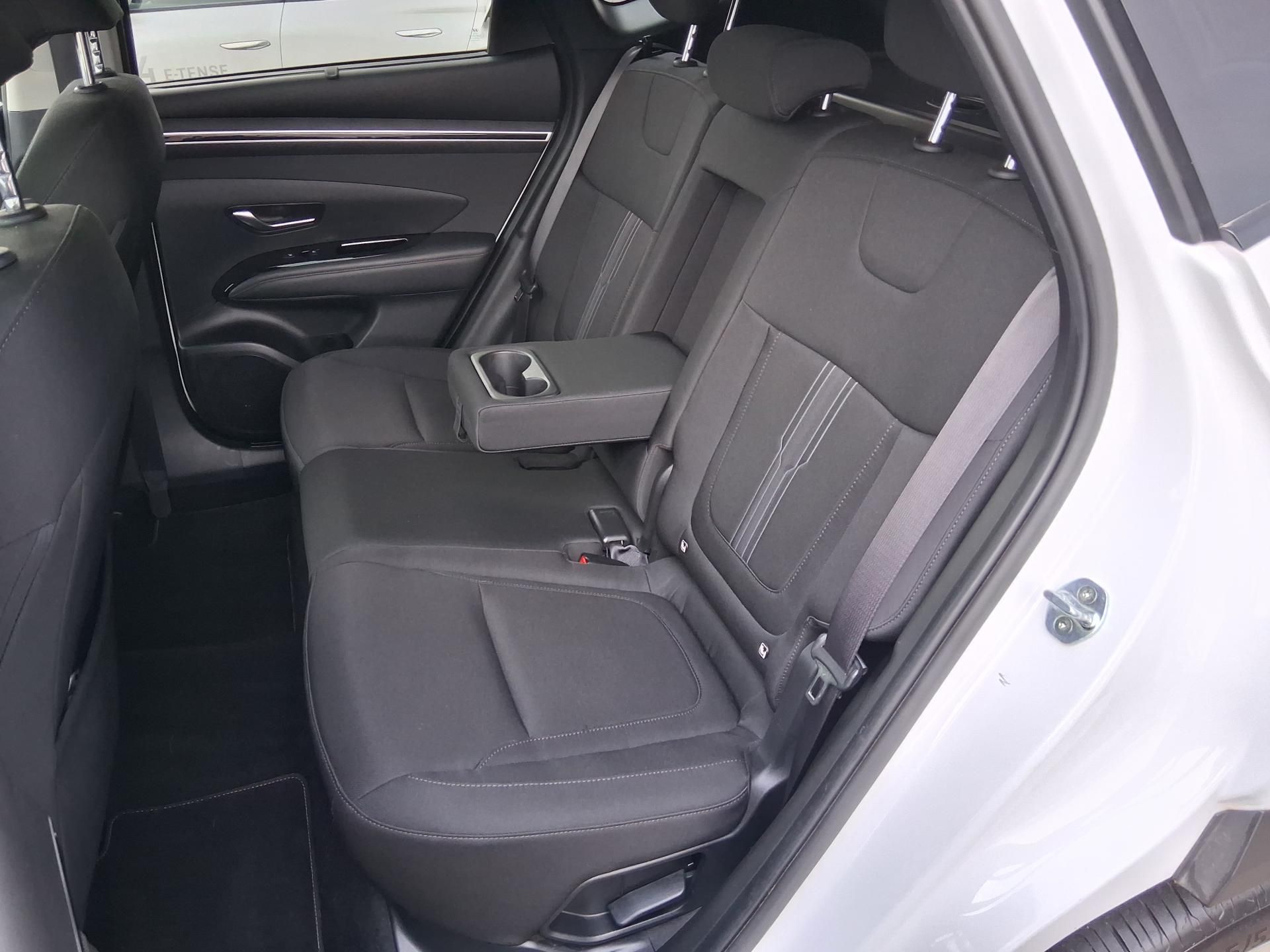 Hyundai Tucson, STYLE 1.6 CRDi 4x4 100 kW - fotka 5