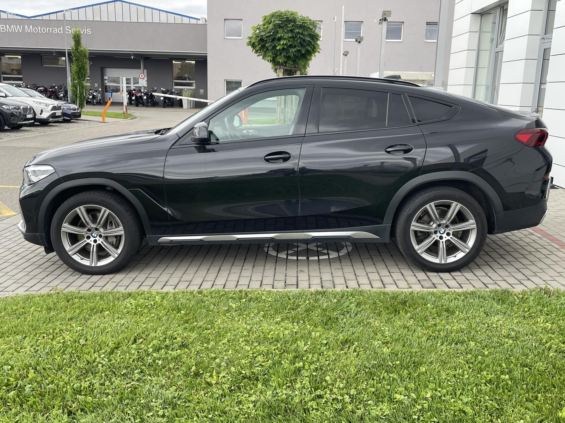 BMW X6, X6 40d xDrive, BPS 2 roky - fotka 3
