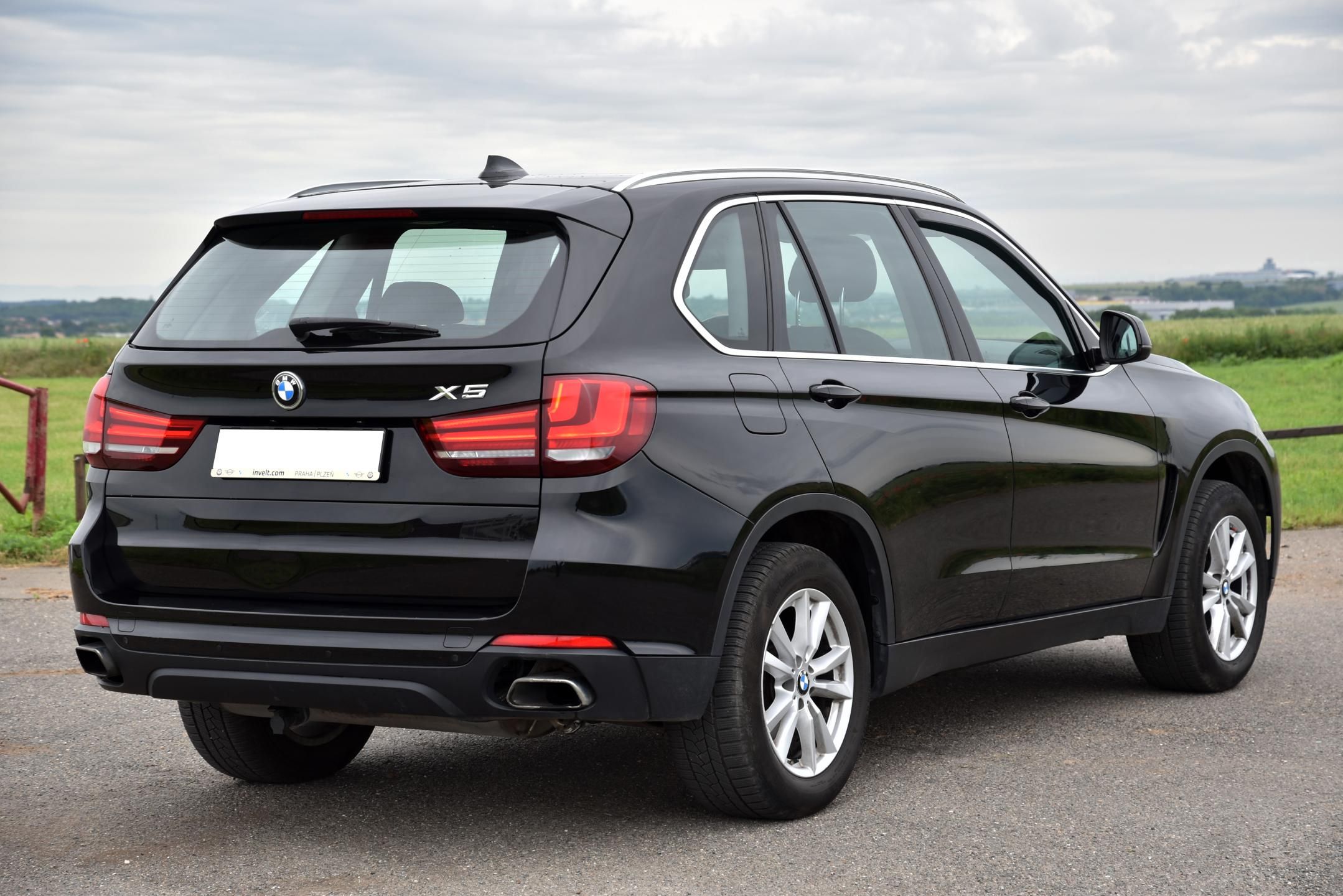 BMW X5, xDrive35i,XENON,VÝHŘEV,PANORAM - fotka 4