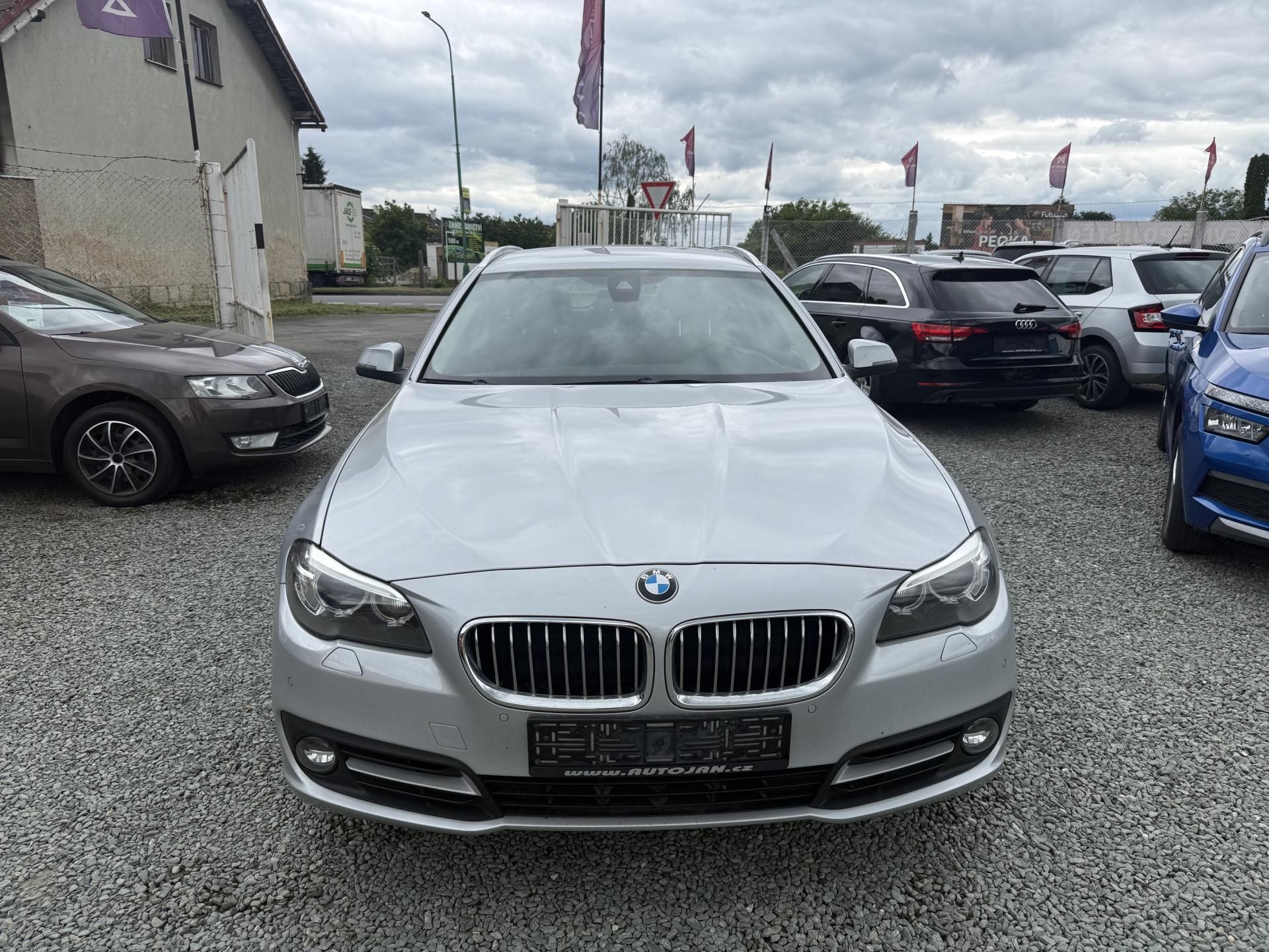 BMW Řada 5, 518d Luxury Line - fotka 2
